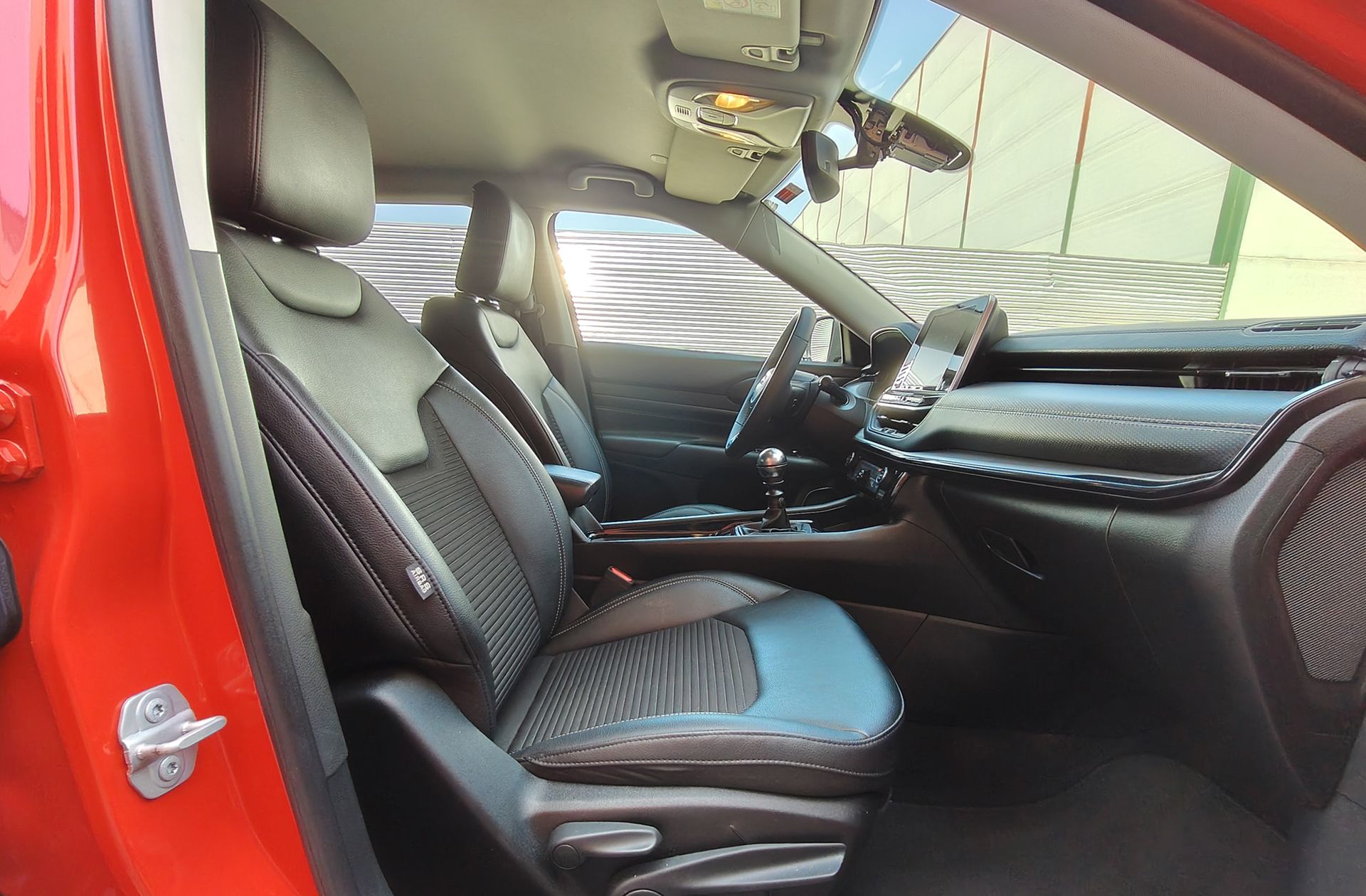 Jeep Compass 1.3 Gse Night Eagle FWD - foto 16