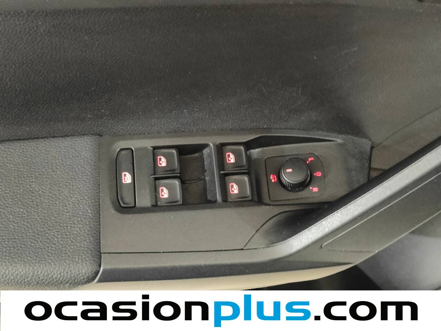 Foto Seat Ibiza SEAT Ibiza 1.0 MPI Style Plus (80 CV)