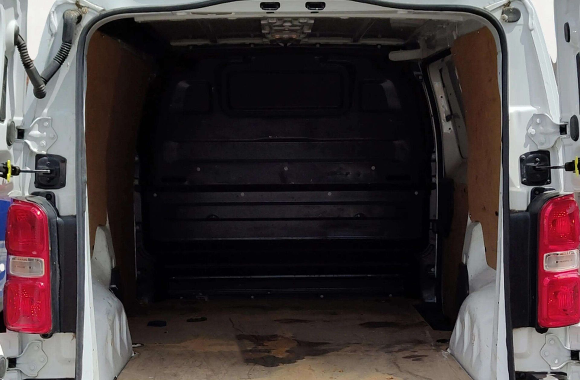 Peugeot Expert BlueHDi 100 Standard - foto 14