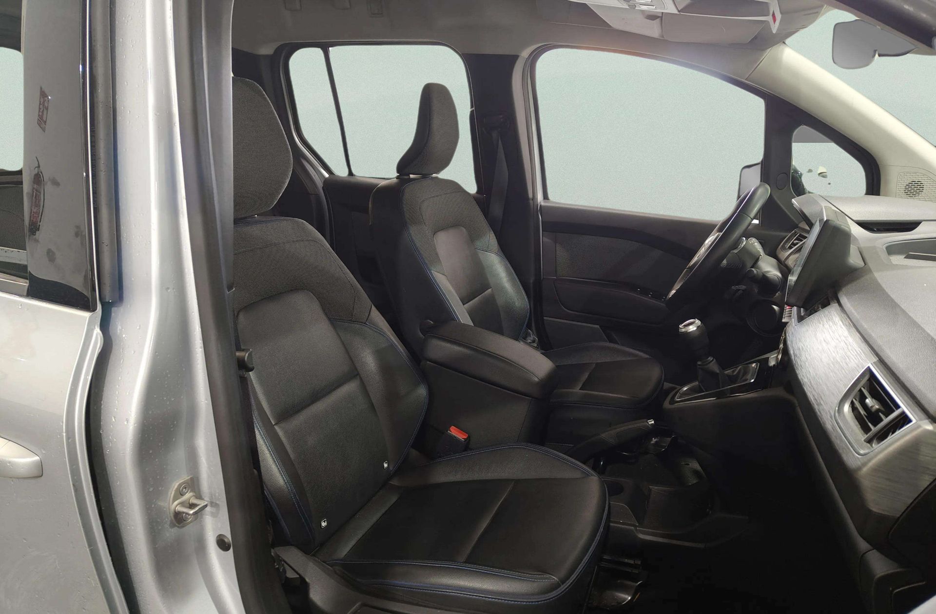 Nissan Townstar 1.3G L1 Tekna - foto 12