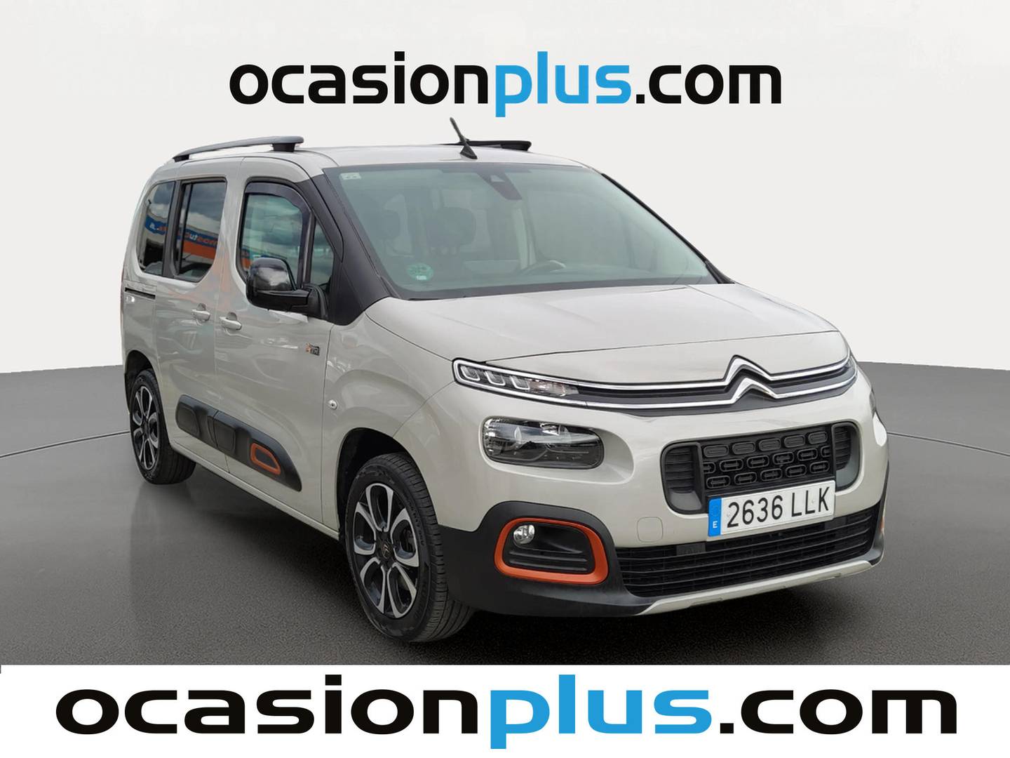 Foto delantera Citroën Berlingo Citroen Berlingo BlueHDi 130 S&S Talla M Shine (130 CV) derecha