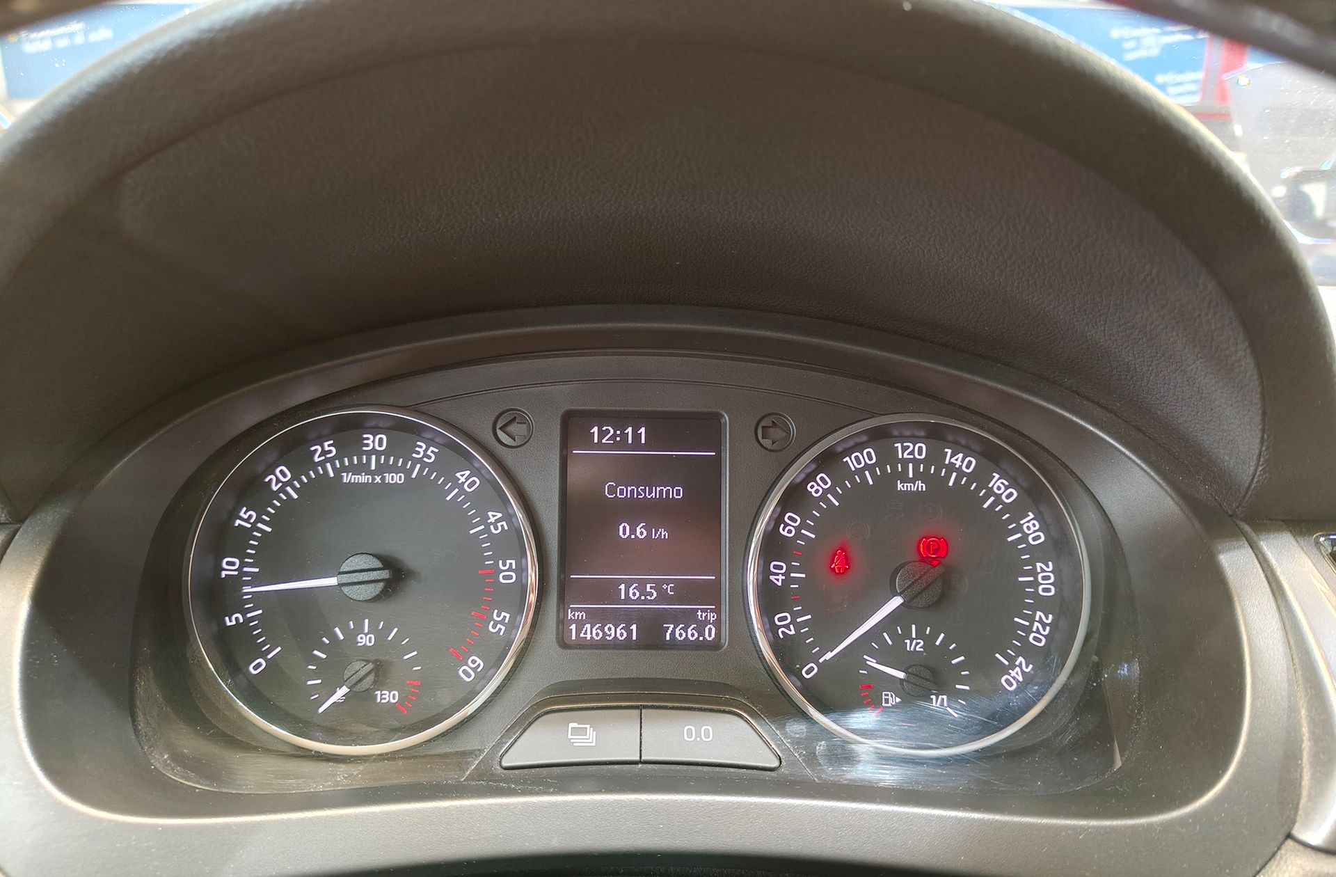 Škoda Spaceback 1.6 TDI CR Ambition - foto 22