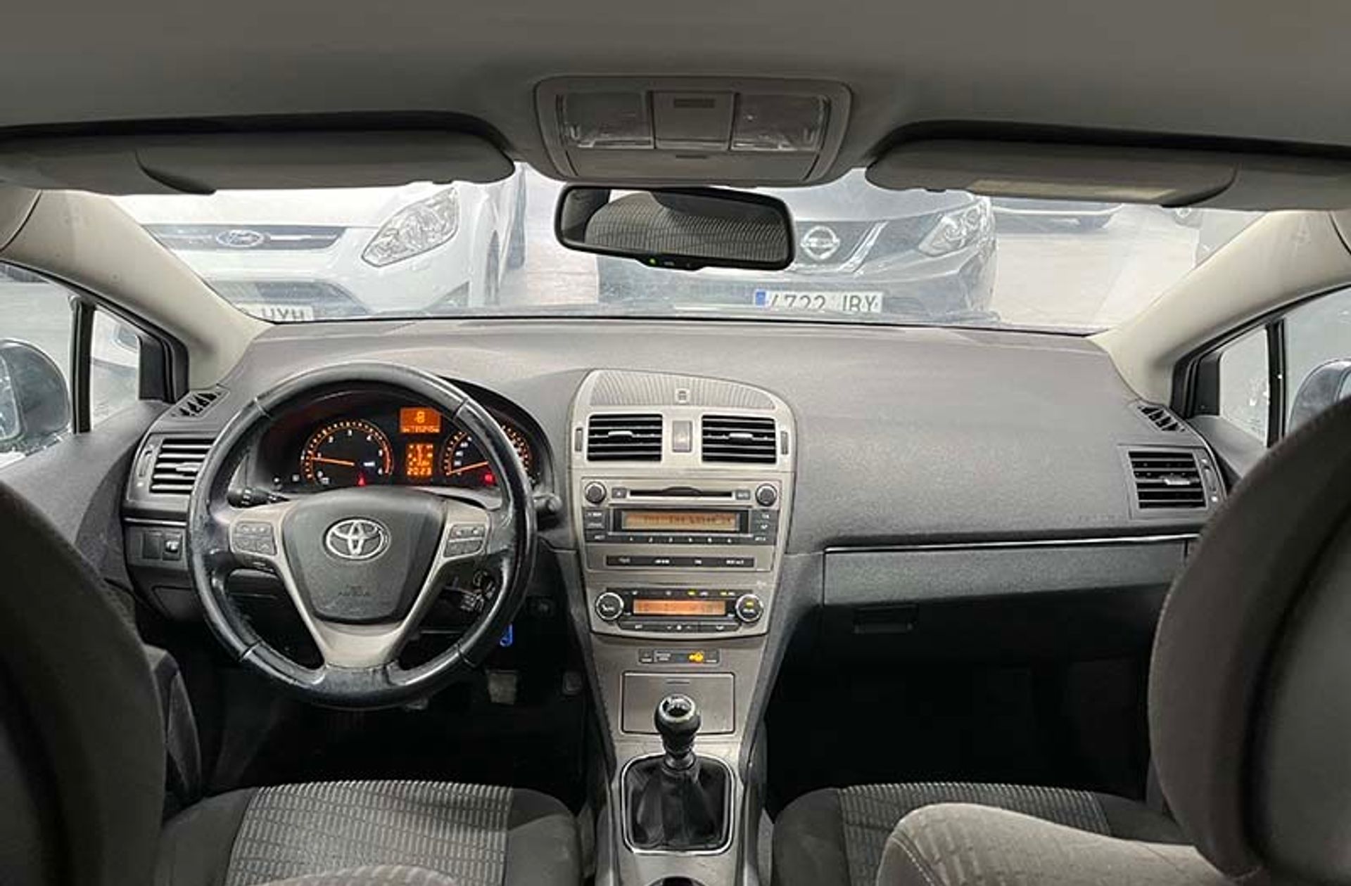 Toyota Avensis 2.0 D-4D Active - foto 6