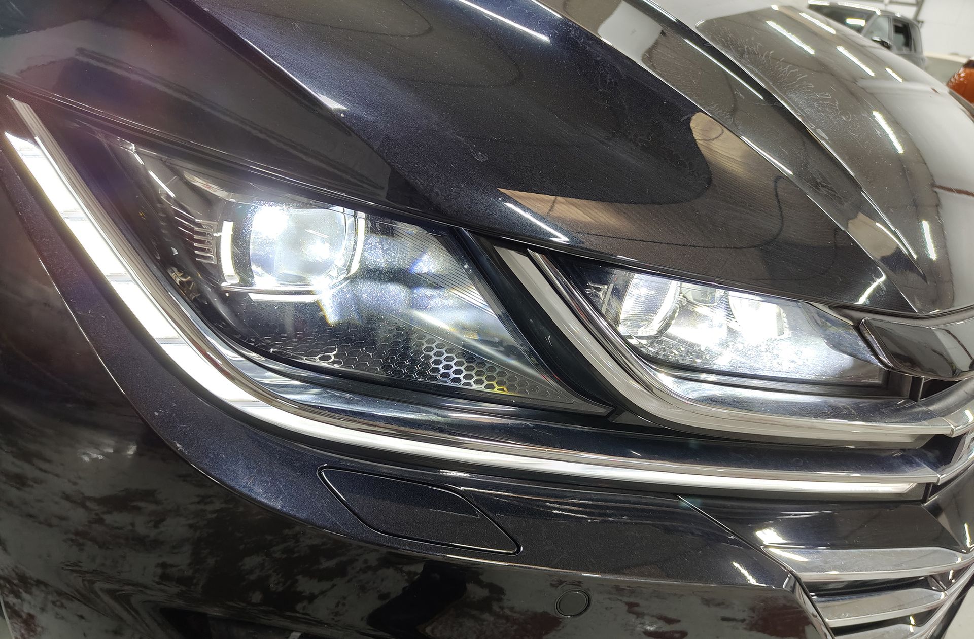 Volkswagen Arteon R-Line 2.0 TDI DSG - foto 16