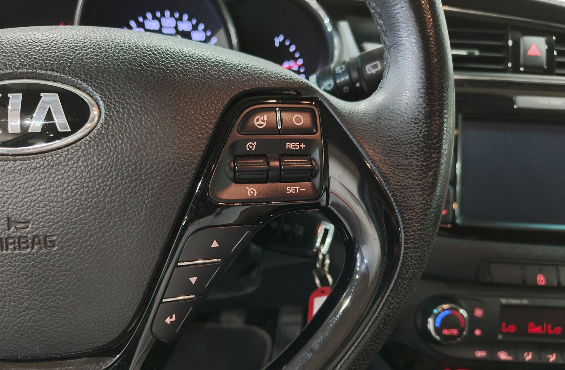 Kia Ceed 1.6 CRDi VGT x-Tech16 Eco-Dynamics - foto 22