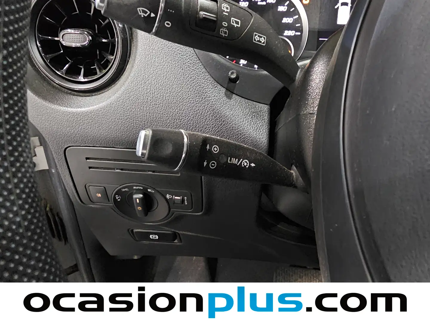 Foto Mercedes Vito Mercedes-Benz Vito Combi 114 CDI Tourer Base Larga (136 CV) 9 PLAZAS