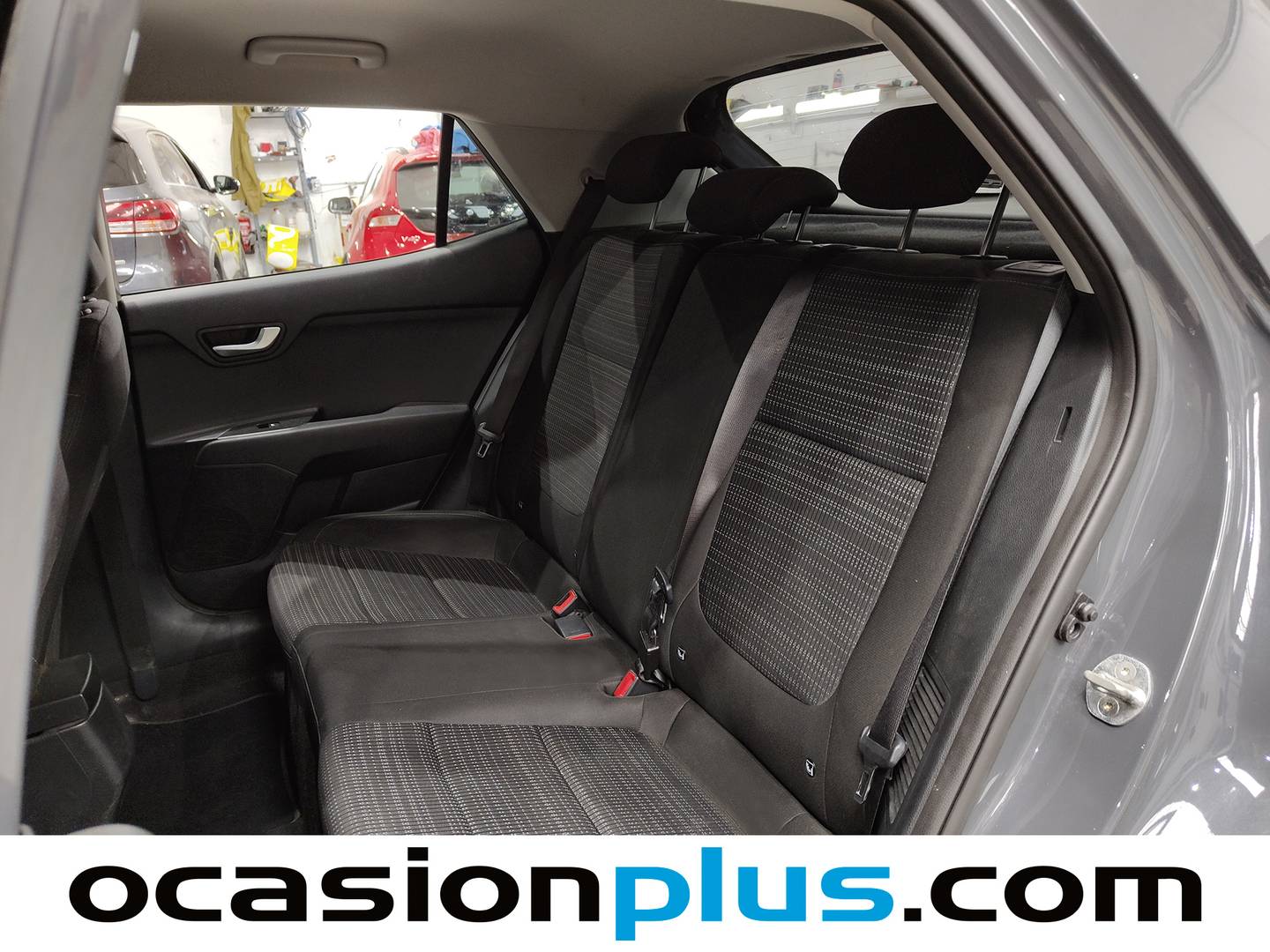 Foto asientos traseros KIA Stonic KIA Stonic 1.0 T-GDi MHEV Drive iMT (120 CV)