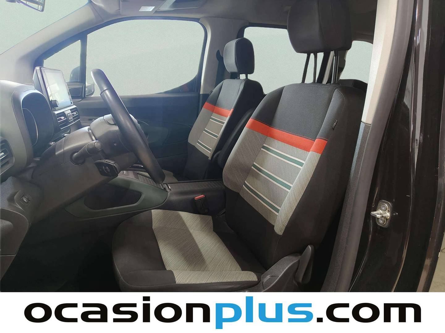 Foto asientos delanteros Citroën Berlingo Citroën Berlingo BlueHDi 130 S&S Talla M Shine (130 CV)