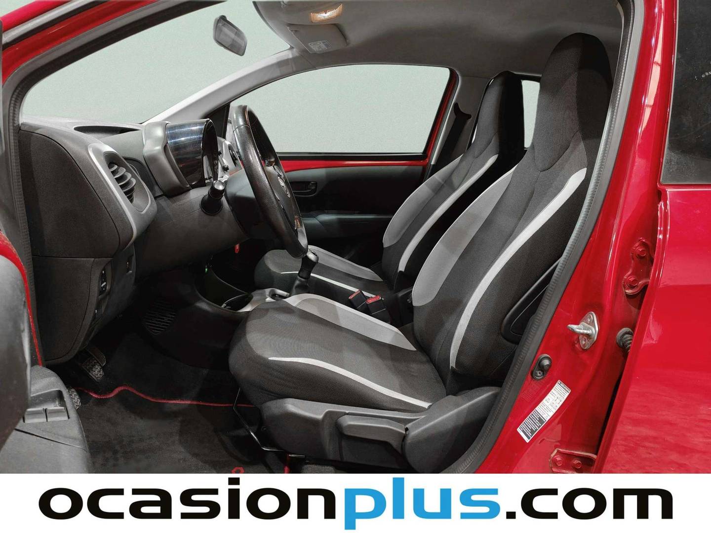 Foto asientos delanteros Toyota Aygo Toyota Aygo 1.0 70 x-play (69 CV)