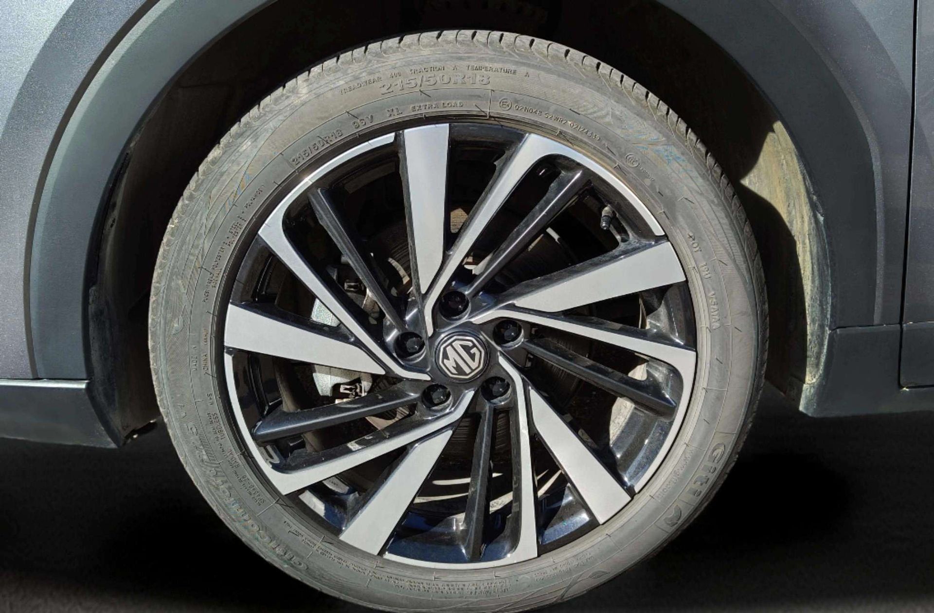 MG ZS 1.5 Hybrid+ Luxury - foto 42