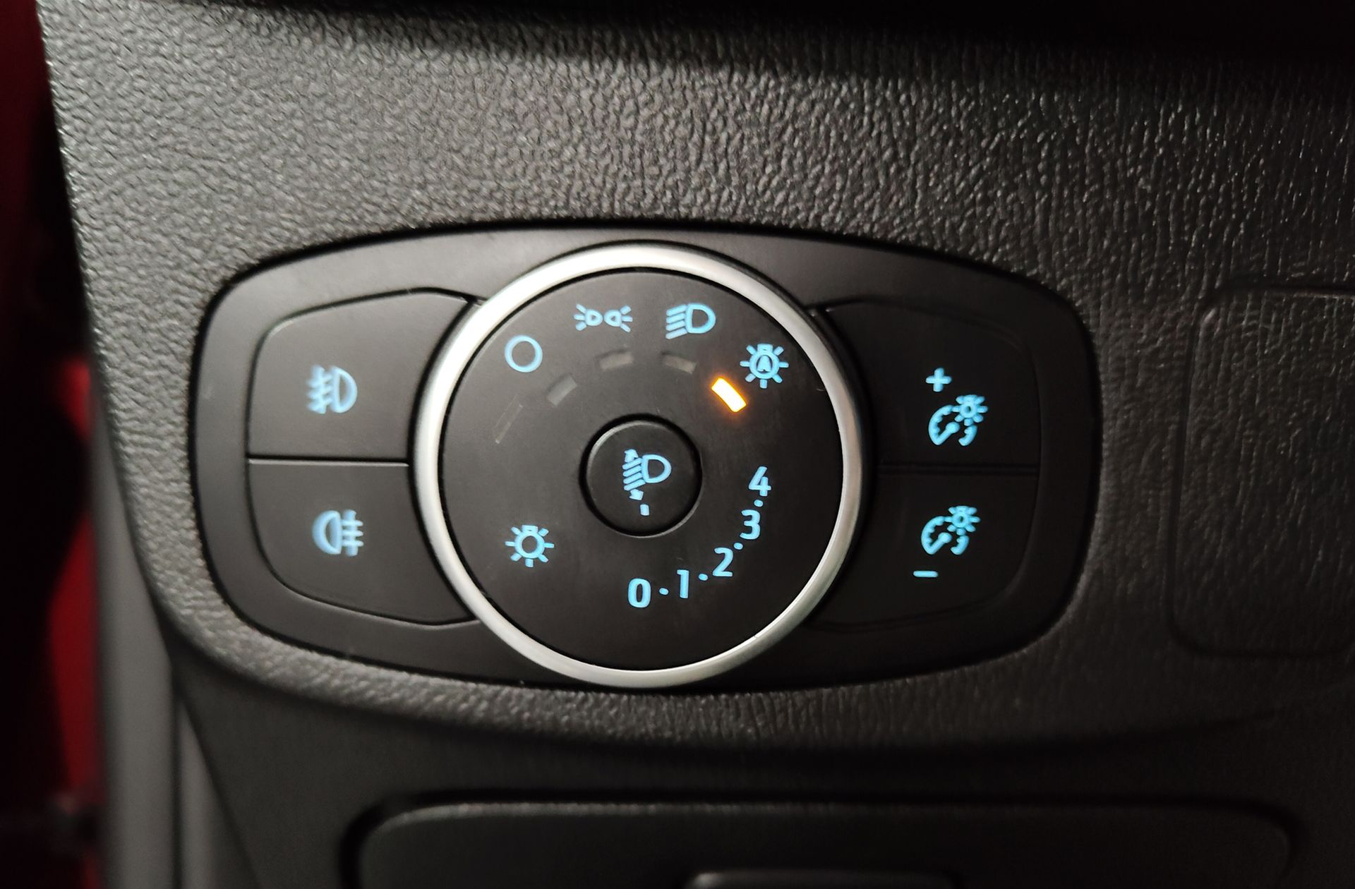 Ford Focus 2.0 EcoBlue Active - foto 36