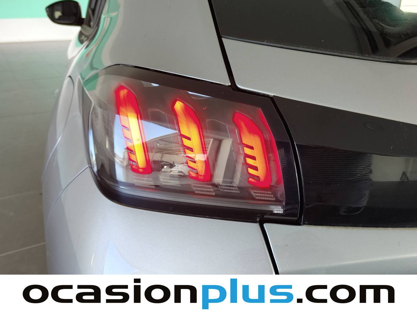 Foto Peugeot 208 Peugeot 208 PureTech 100 Allure (100 CV)