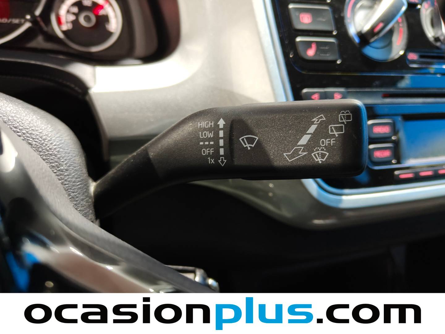 Volkswagen up! Volkswagen Up High up! 1.0 ASG (75 CV) de segunda mano