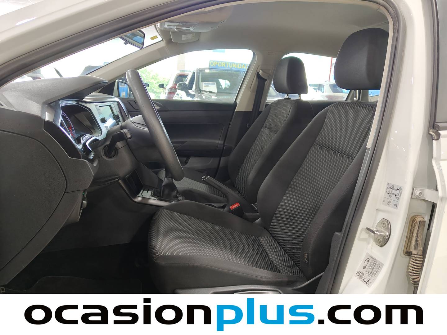 Foto asientos delanteros Volkswagen Polo Volkswagen Polo Edition 1.0 (80 CV)