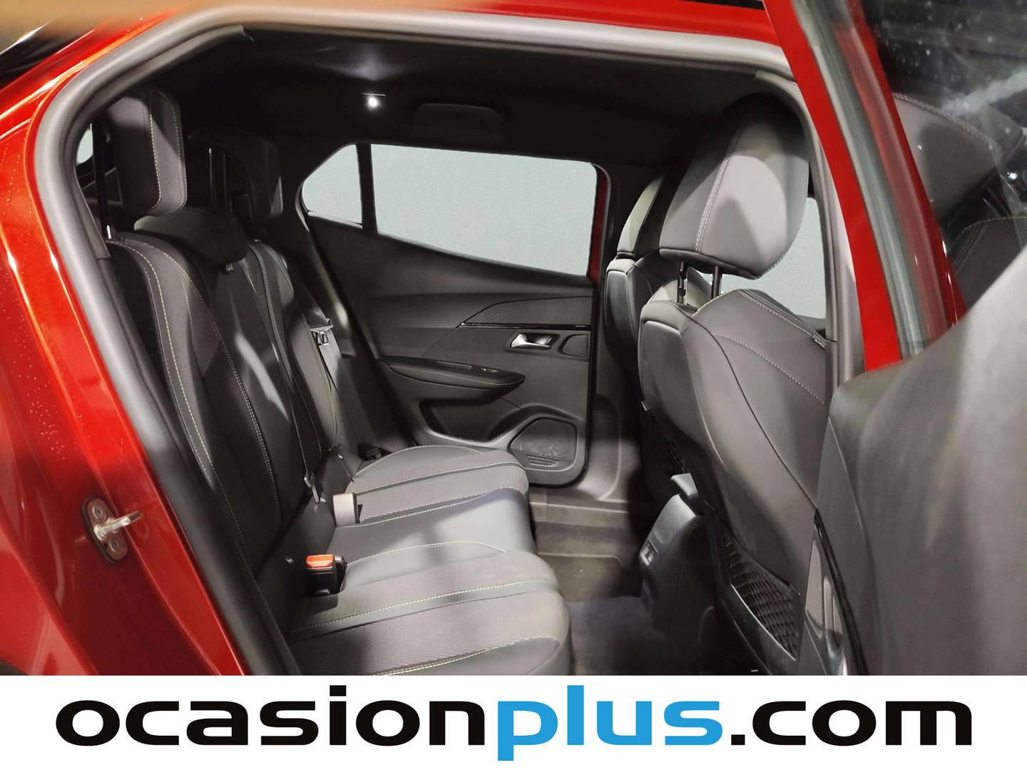 Peugeot 2008 Peugeot 2008 GT Hybrid eDCS6 (145 CV) automático