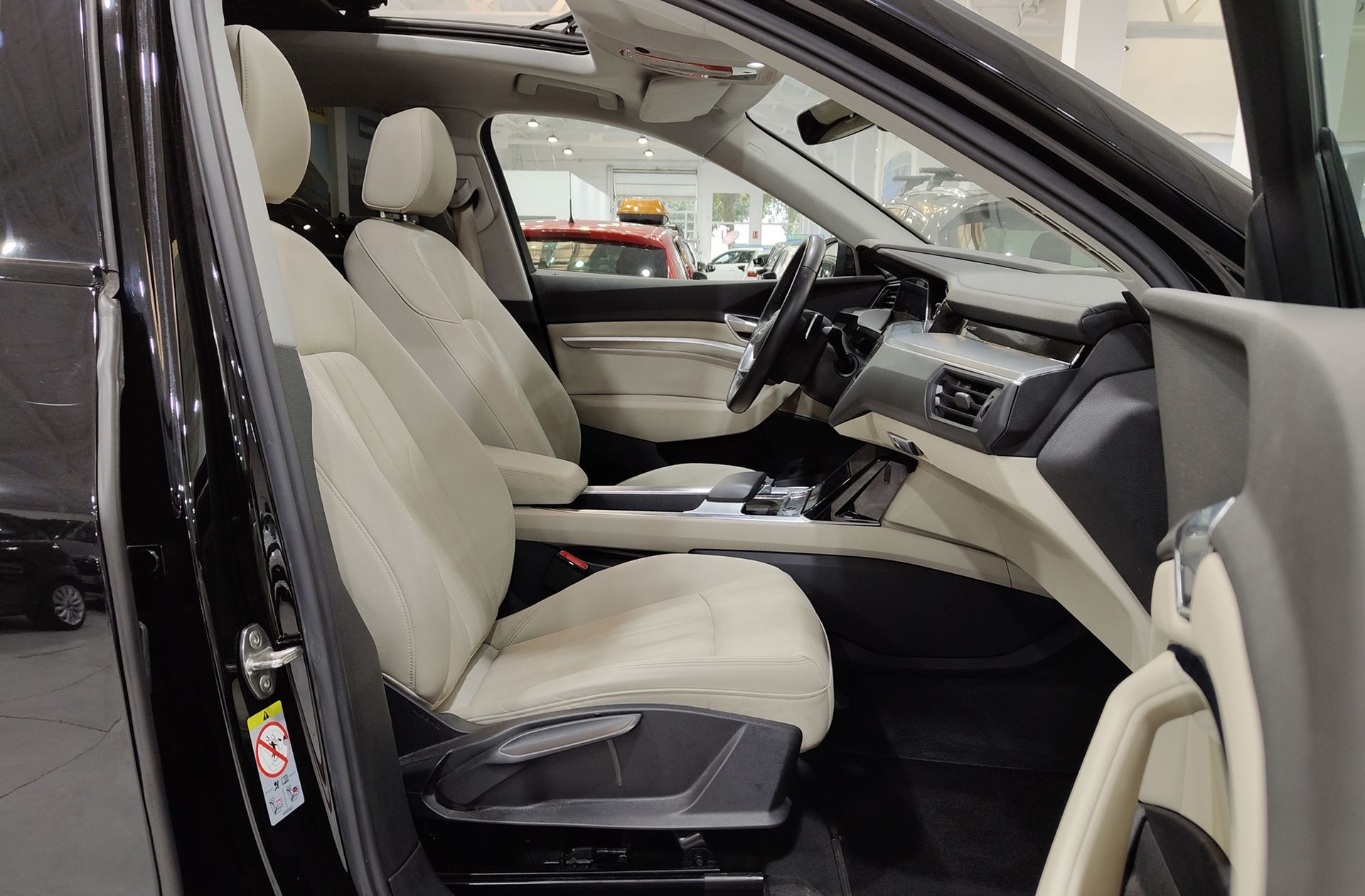 Audi e-tron Advanced e-tron 50 quattro - foto 23