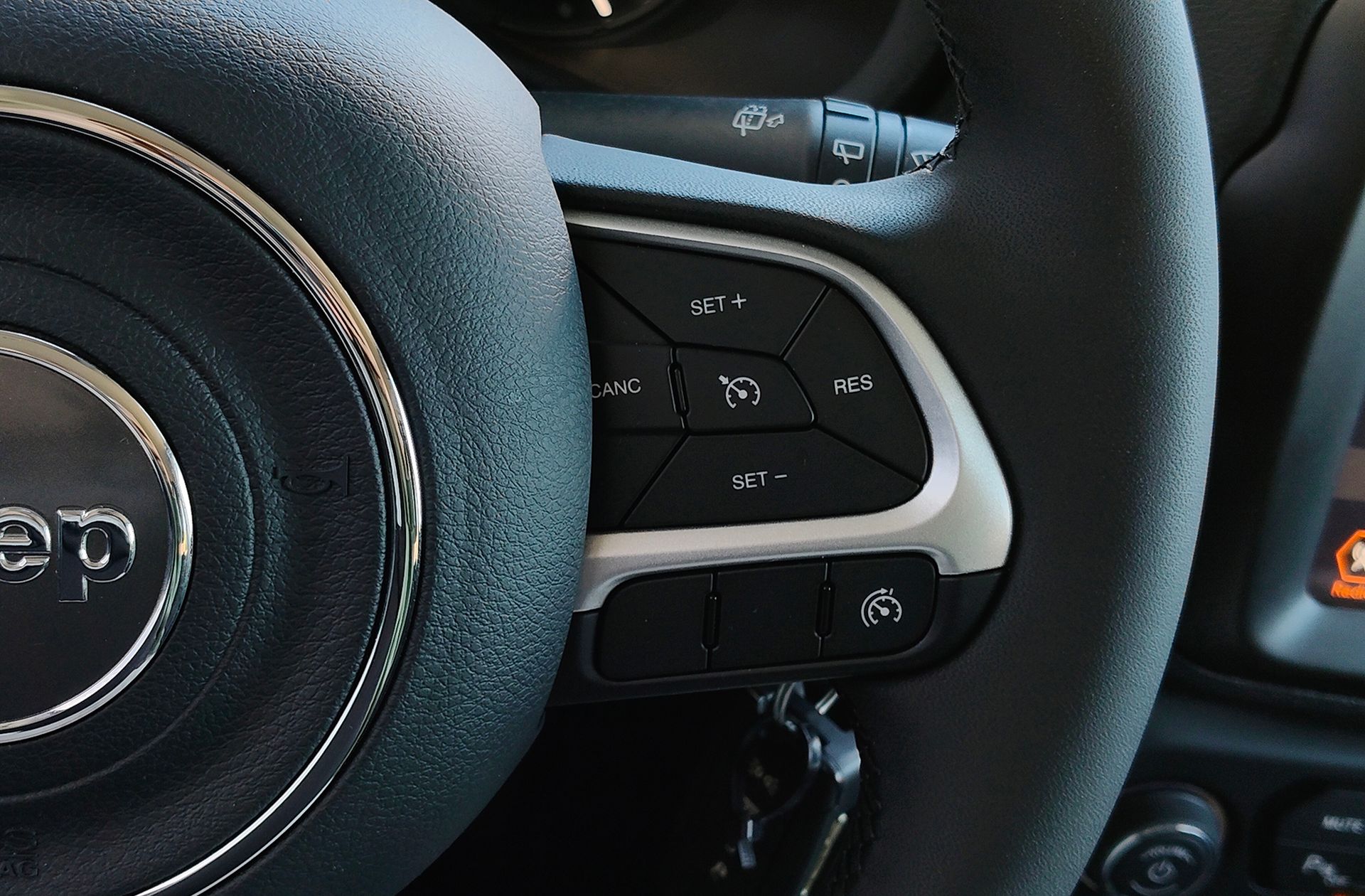 Jeep Renegade 1.3 PHEV Upland 4xe - foto 29