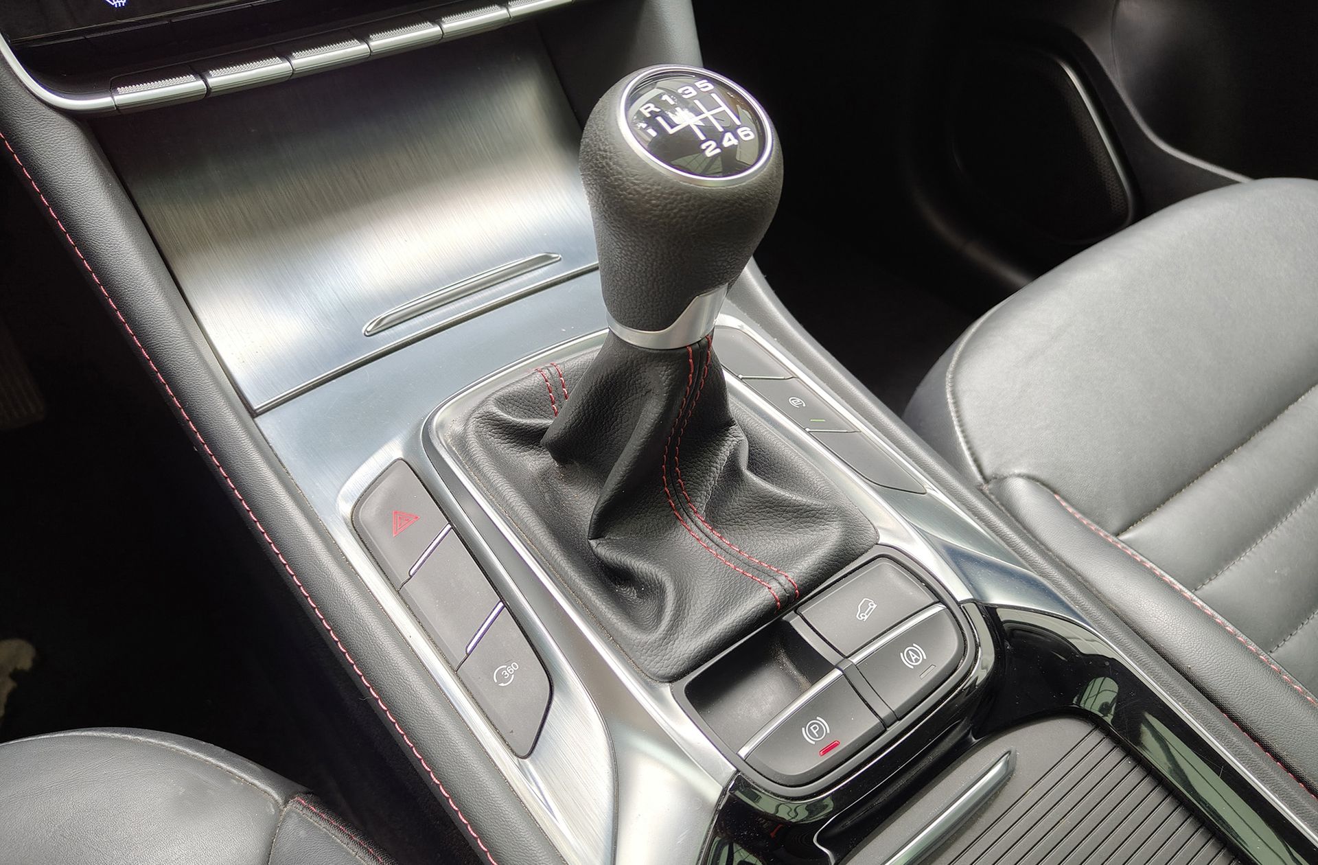 MG HS 1.5 Turbo GDI Luxury - foto 6