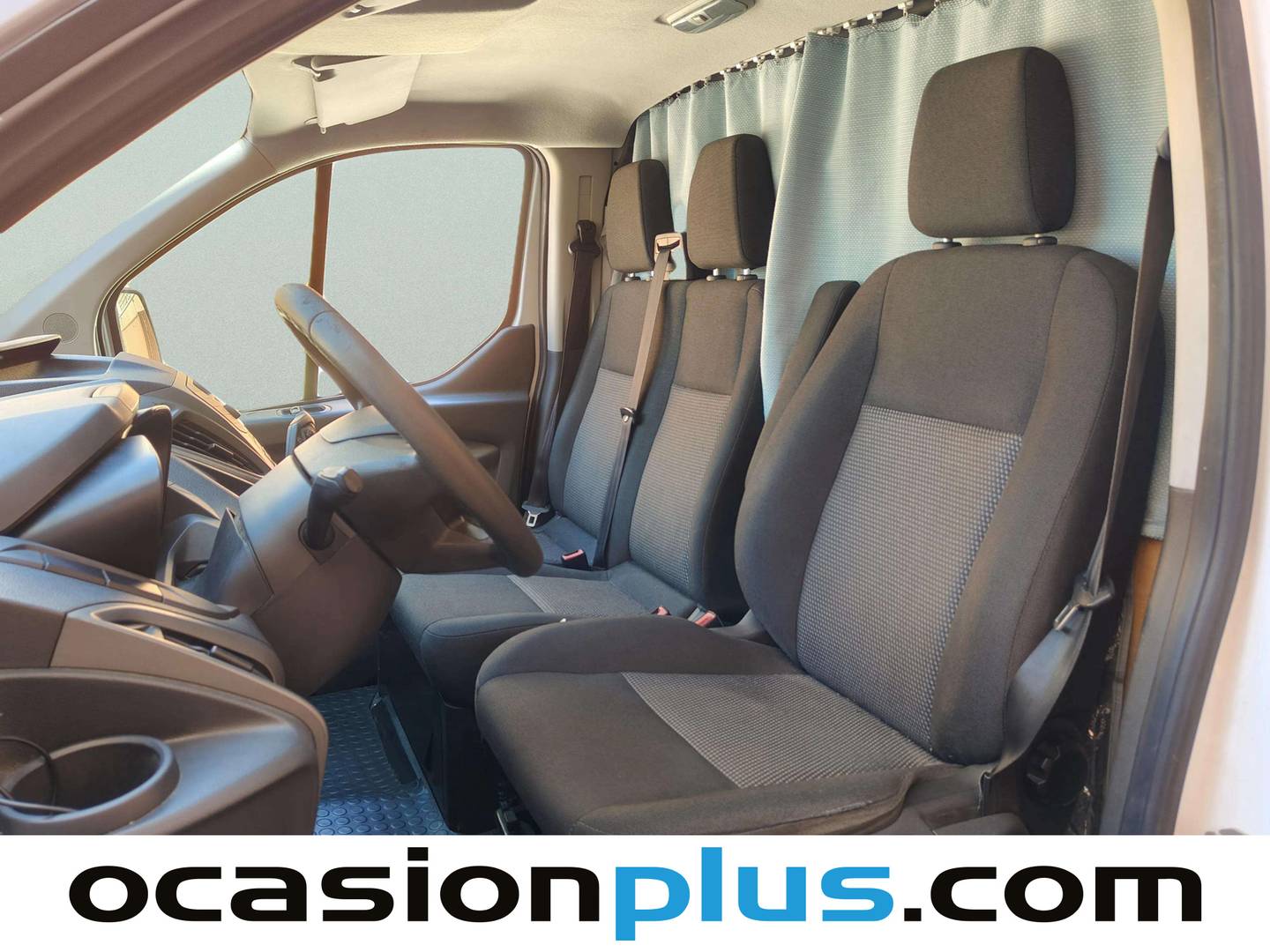 Foto asientos delanteros Ford Transit Custom Ford Transit Custom Furgon 2.2 TDCI 250 L1 Ambiente (100 CV) 3 Plazas CAMPER