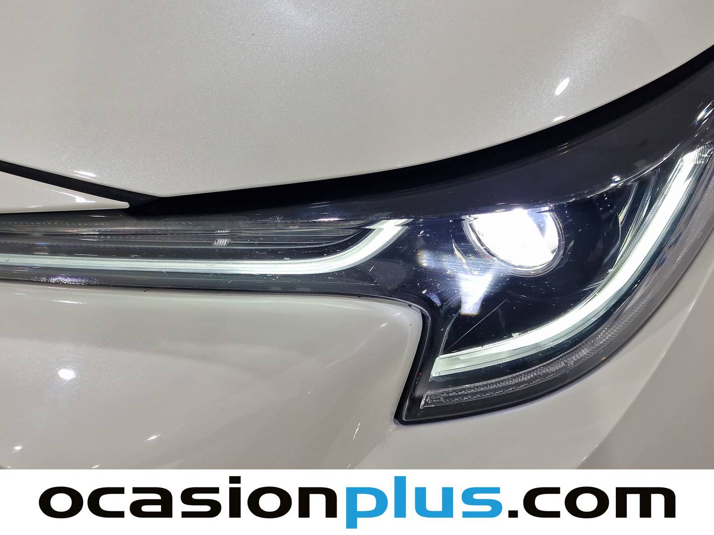 Acabados Toyota Corolla Toyota Corolla Touring Sport 125H Style E-CVT (122 CV)