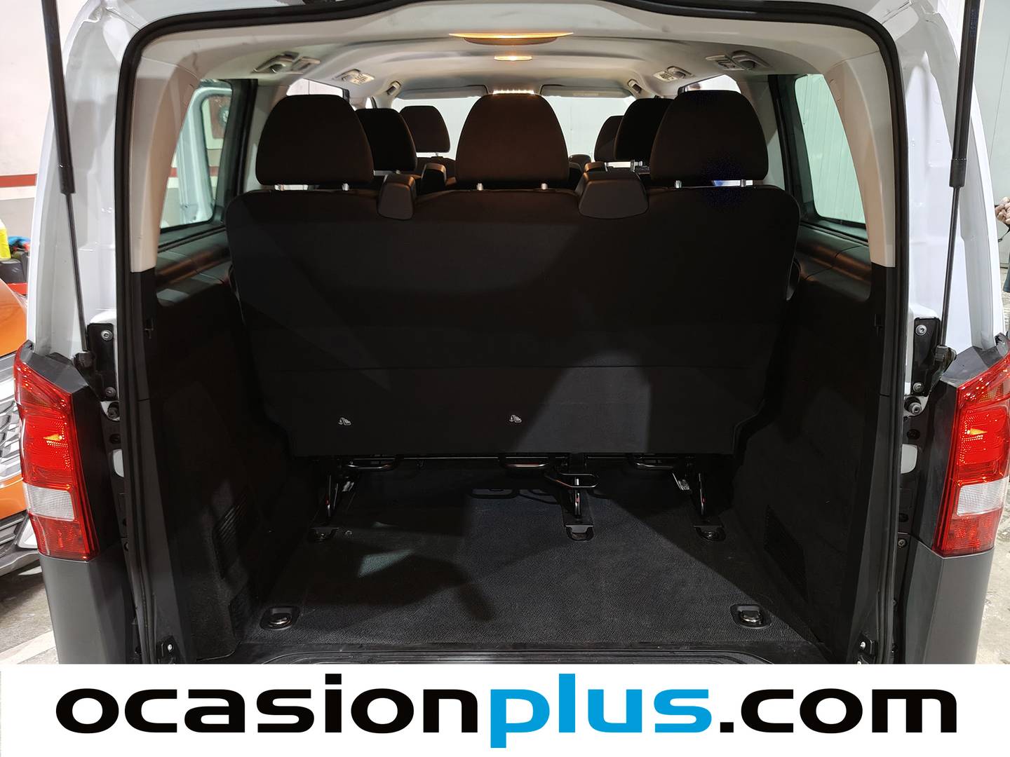 Foto Mercedes Vito Mercedes-Benz Vito 114 CDI Tourer Pro Larga AT (136 CV) 9 Plazas