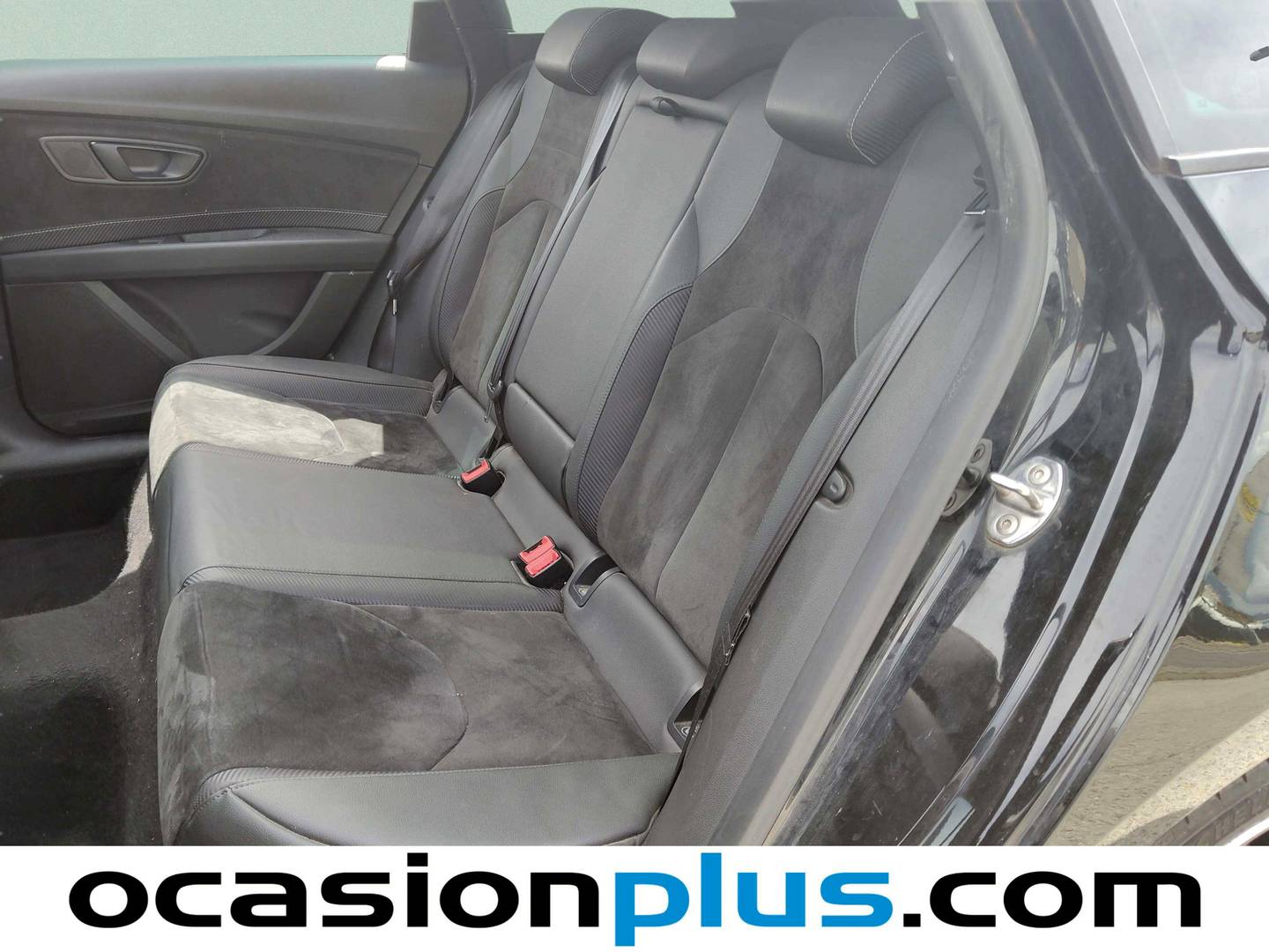 Foto asientos traseros Seat León Seat León ST 2.0 TSI S&S Cupra DSG (290 CV)
