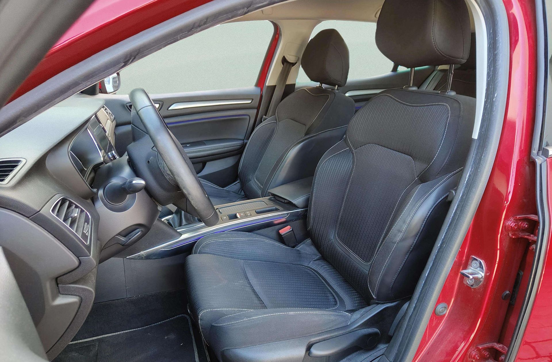 Renault Mégane Zen TCe GPF - foto 9