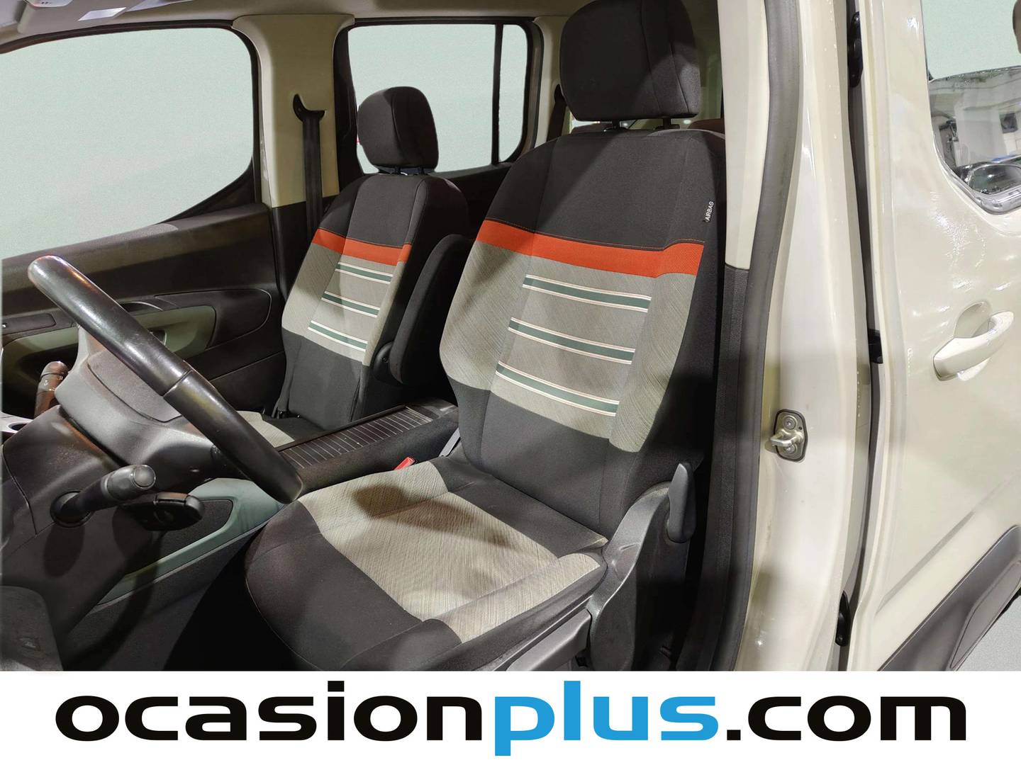 Foto Citroën Berlingo Citroen Berlingo BlueHDi 100 S&S Talla M Shine (102 CV)