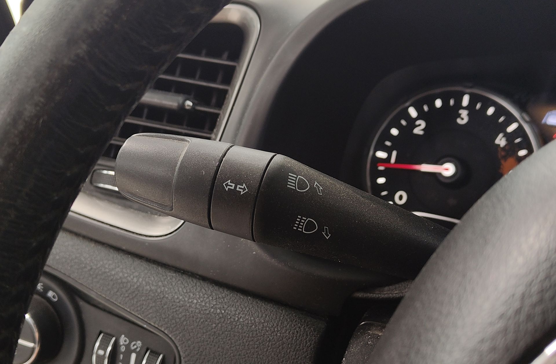 Jeep Renegade 1.6 MultiJet Limited 4x2 - foto 21