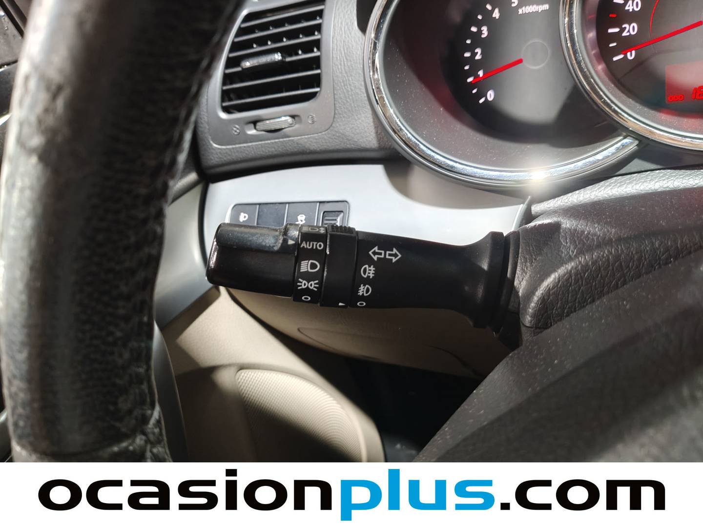 Equipamiento del KIA Sorento KIA Sorento 2.0 CRDi Drive 4x2 (150 CV) 7 Plazas