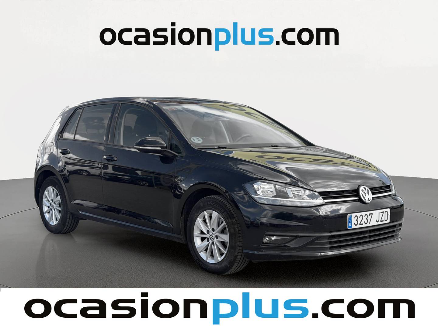 Foto delantera Volkswagen Golf Volkswagen Golf Business & Navi 1.6 TDI (115 CV) derecha