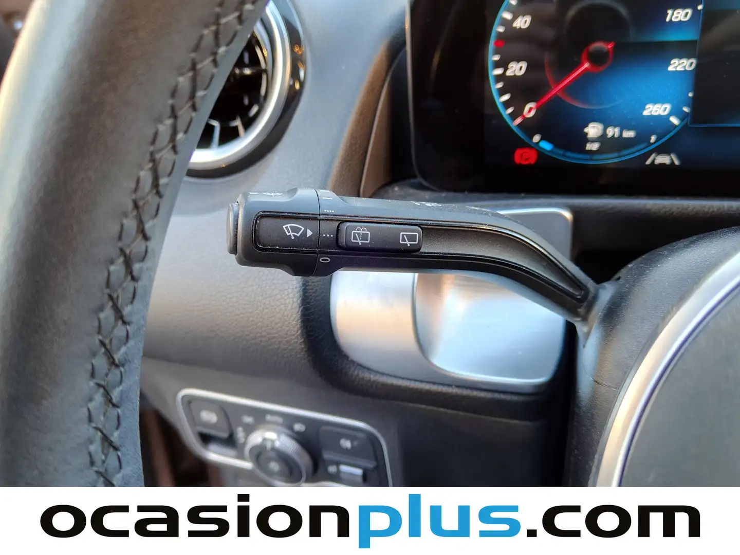 Foto Mercedes GLB Mercedes-Benz GLB 220 D 4Matic (190 CV)