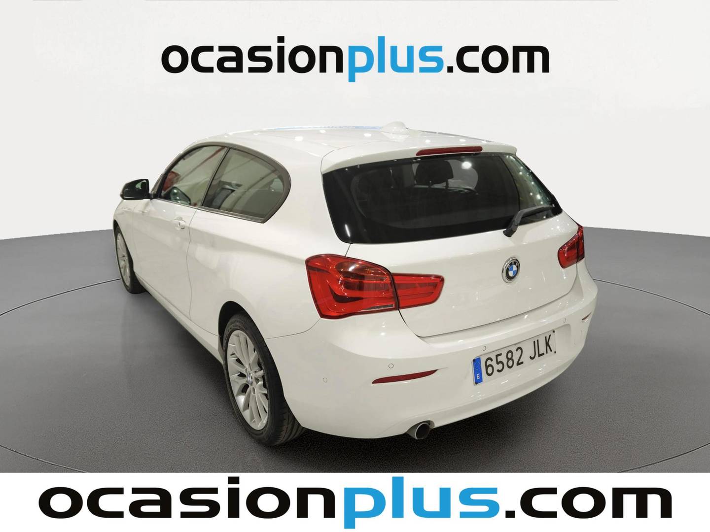 Foto trasera BMW Serie 1 BMW Serie 1 118d  (150 CV) izquierda