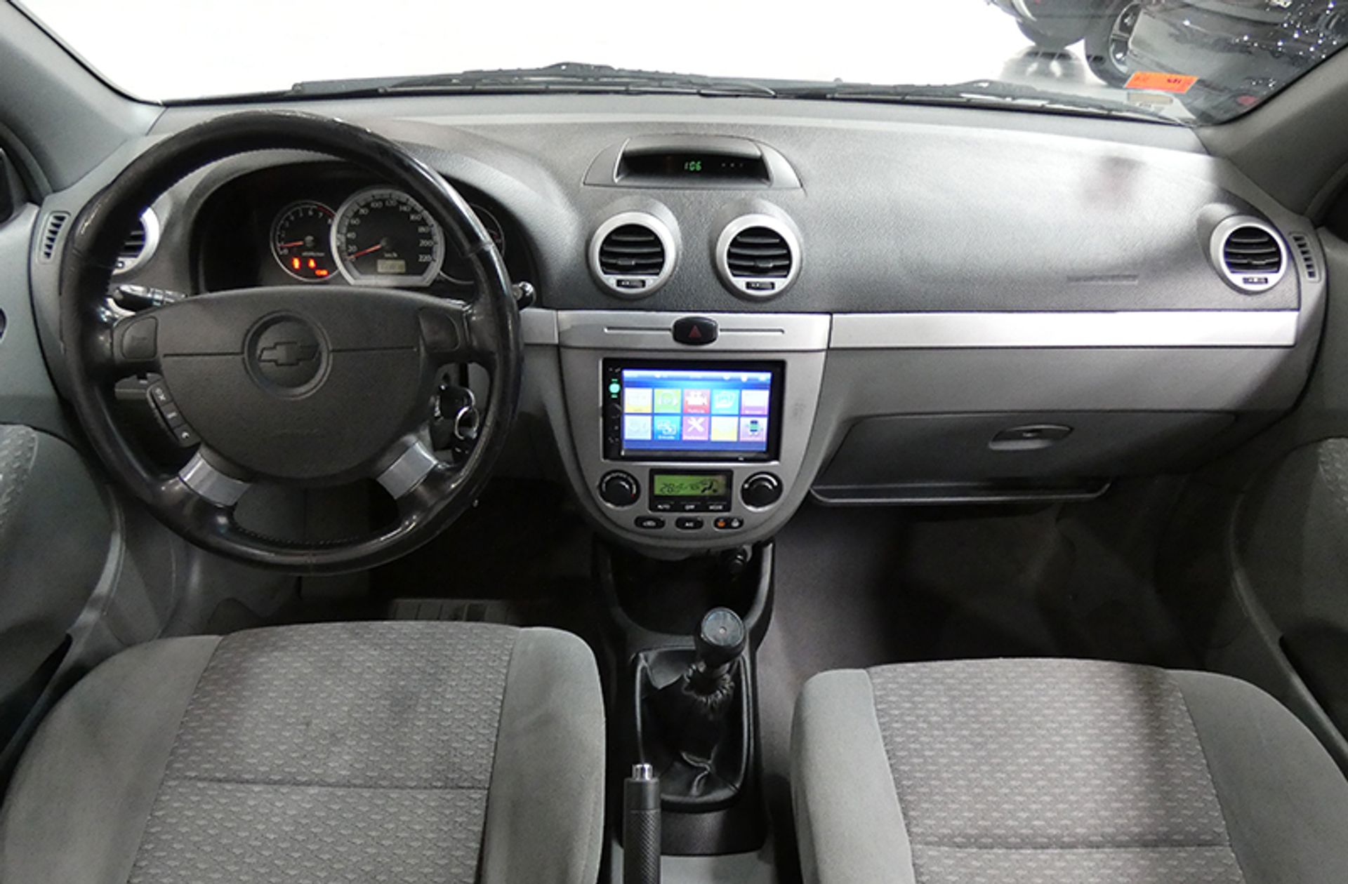Chevrolet Lacetti 1.6 CDX - foto 8