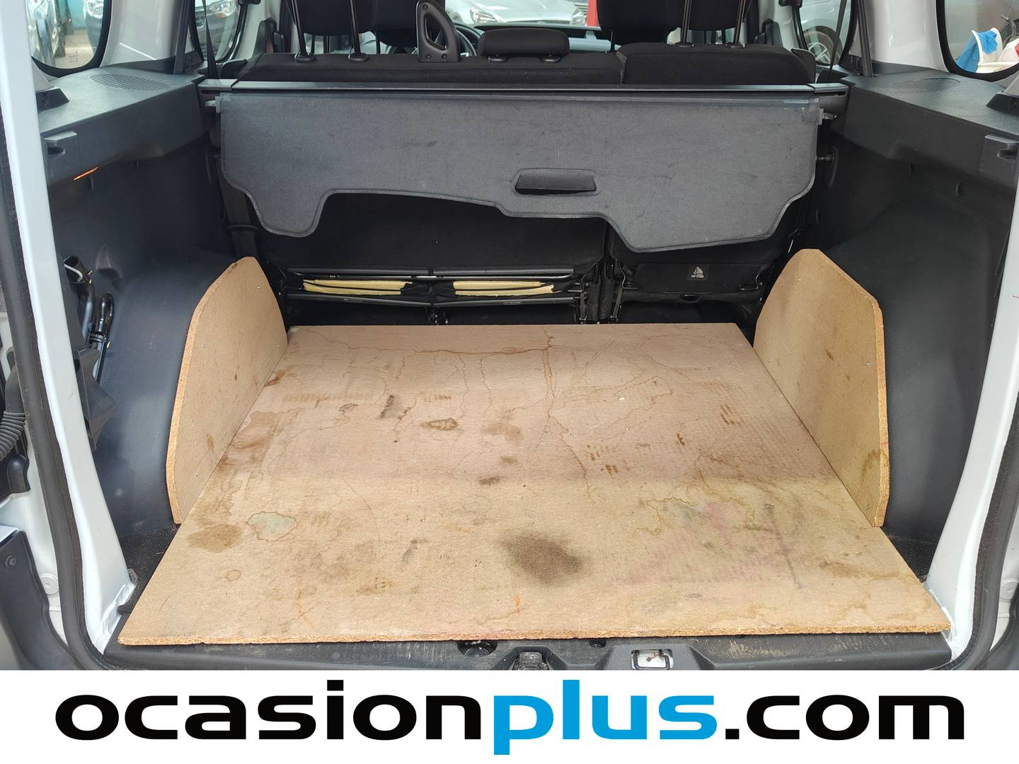 Fotos maletero Dacia Dokker Dacia Dokker Essential Blue dCi (95 CV)