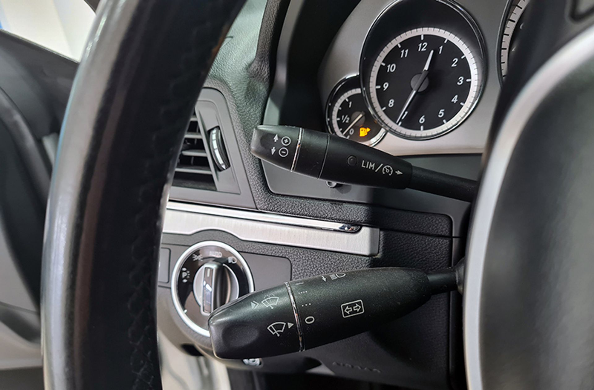Mercedes-Benz Clase E E 220 CDI Coupe Blue Efficiency Avantgarde - foto 23