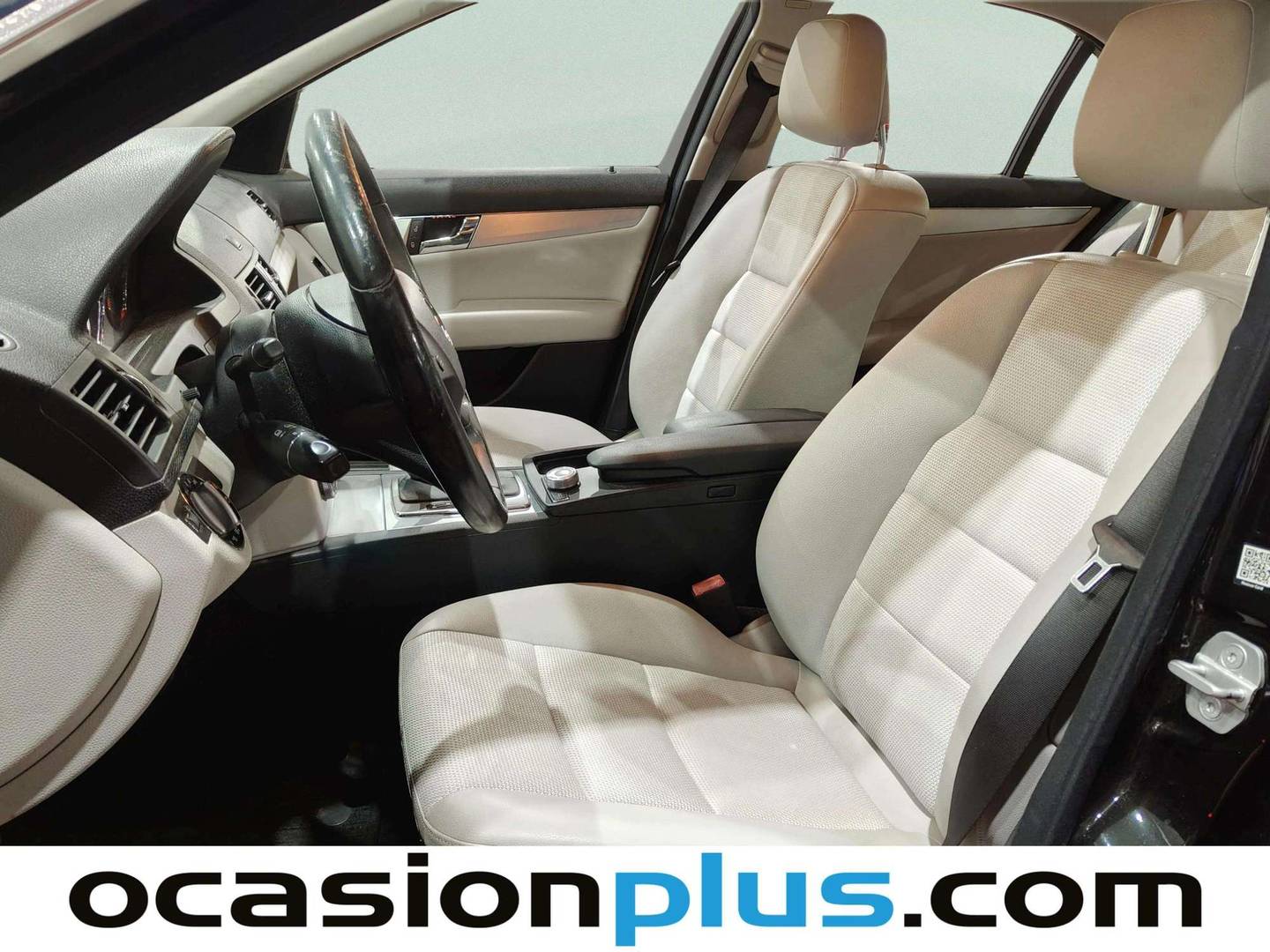 Foto asientos delanteros Mercedes Clase C Mercedes Clase C 200 CDI Blue Efficiency Avantgarde (136 CV)