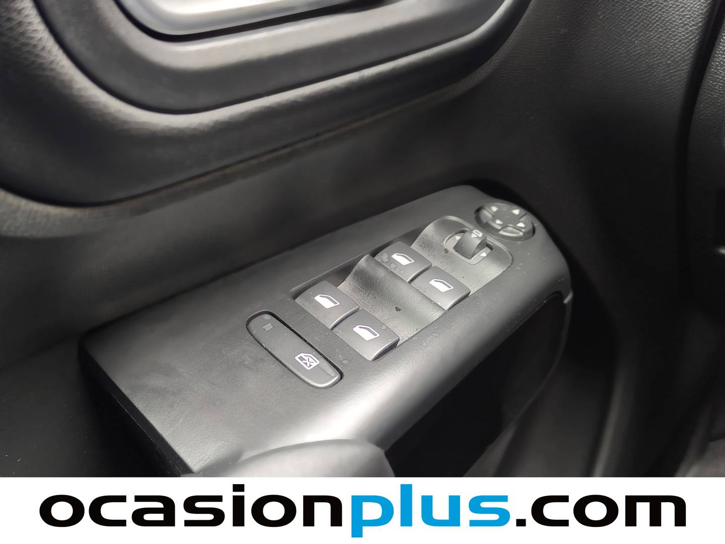 Foto Citroën C5 Aircross Citroen C5 Aircross Plug-in Hybrid 180 Plus e-EAT8 (180 CV)