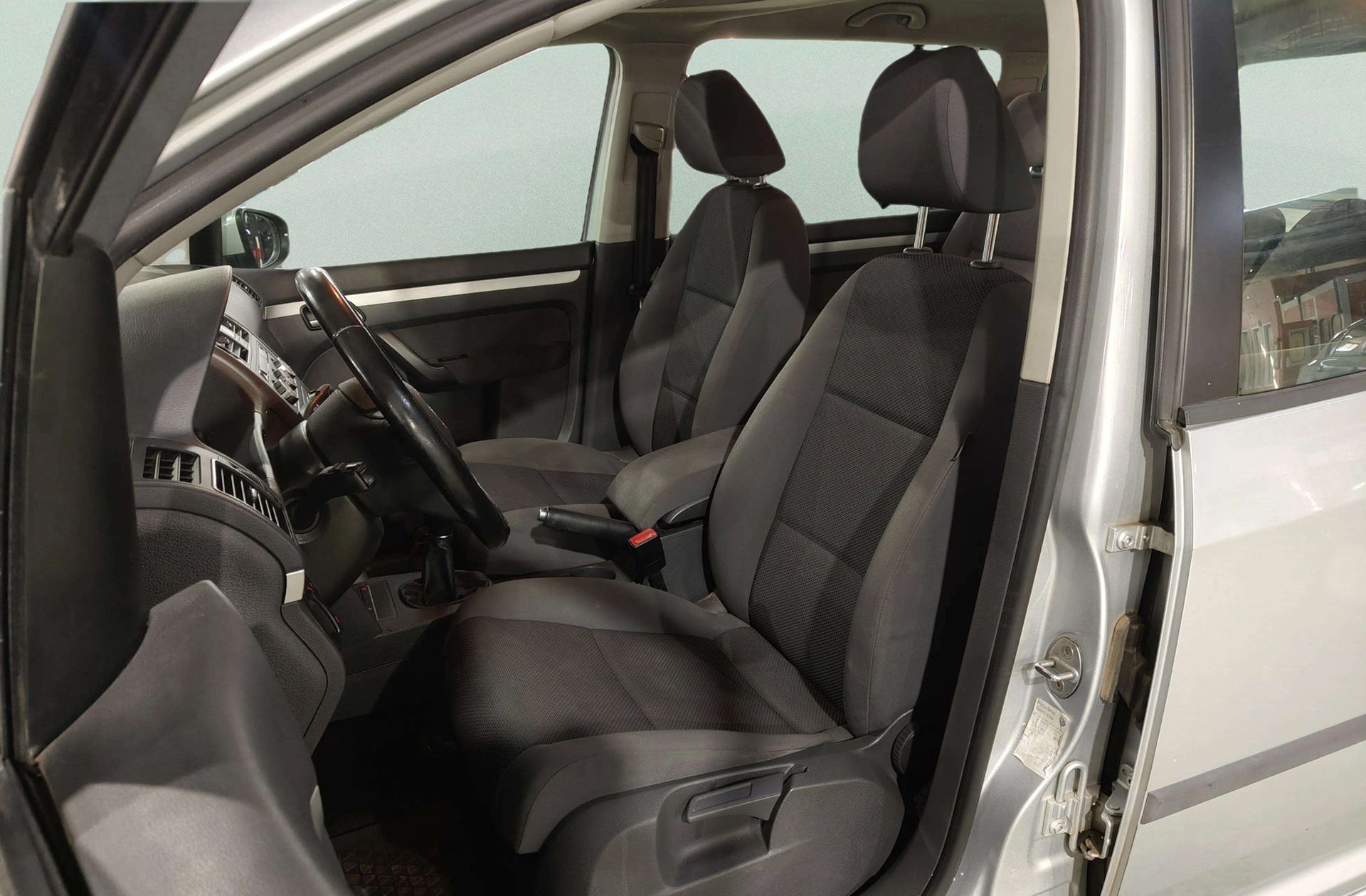 Volkswagen Touran Edition 1.6 TDI BMT - foto 8
