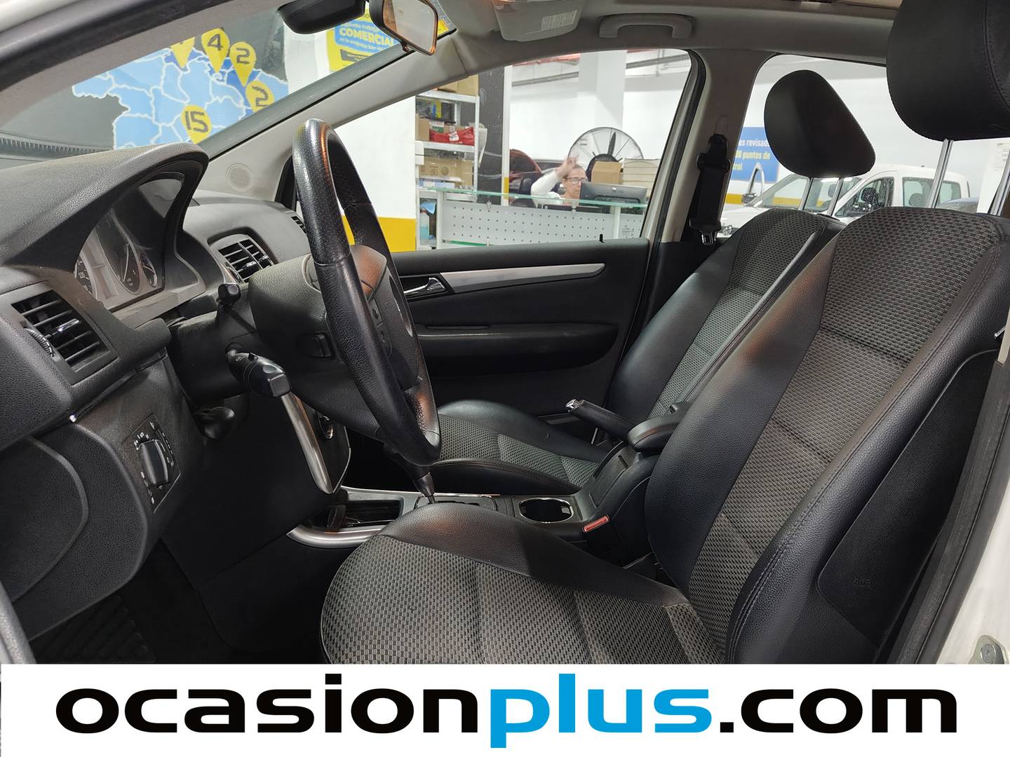 Foto asientos delanteros Mercedes Clase B Mercedes Clase B B 180 CDI (109 CV)