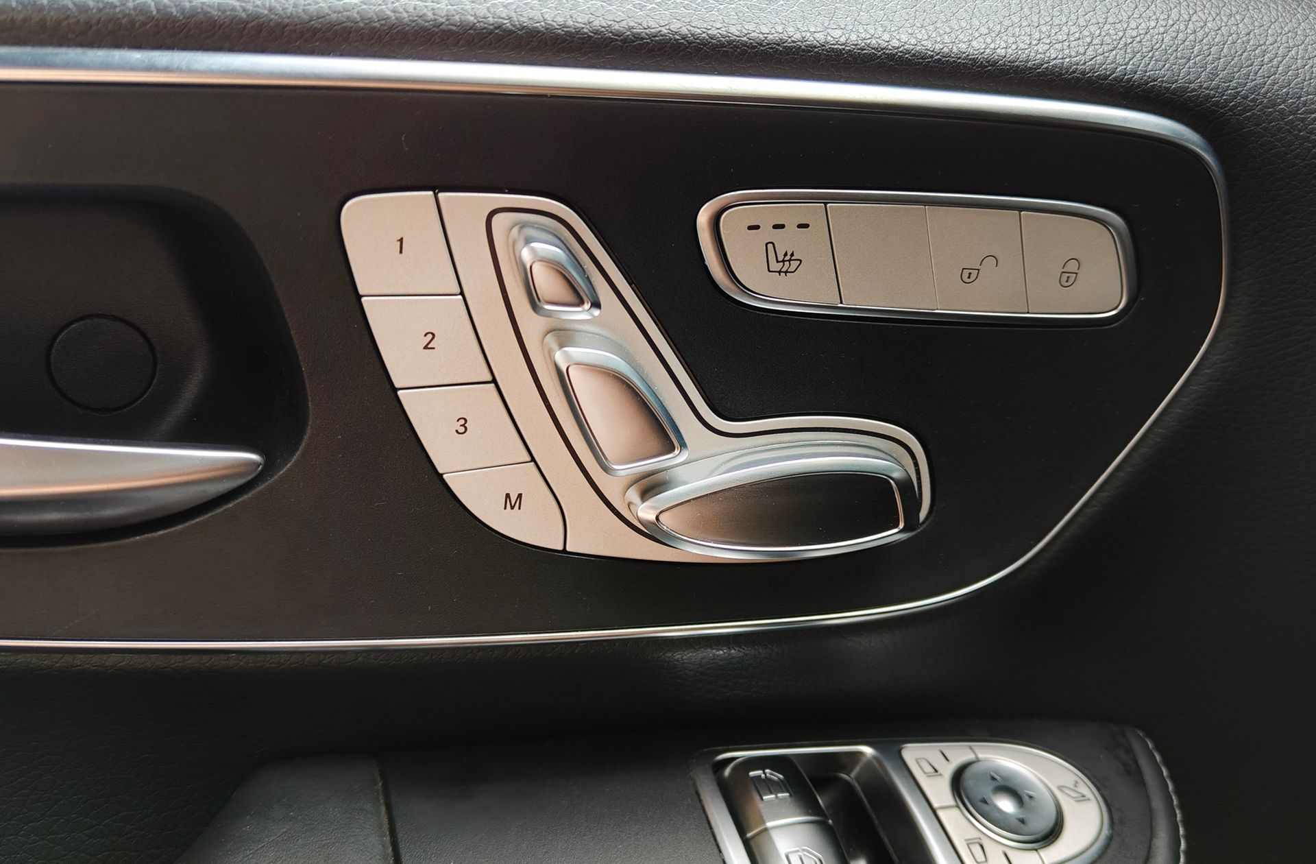 Mercedes-Benz Clase V V 300d Largo Avantgarde 7 plazas - foto 14
