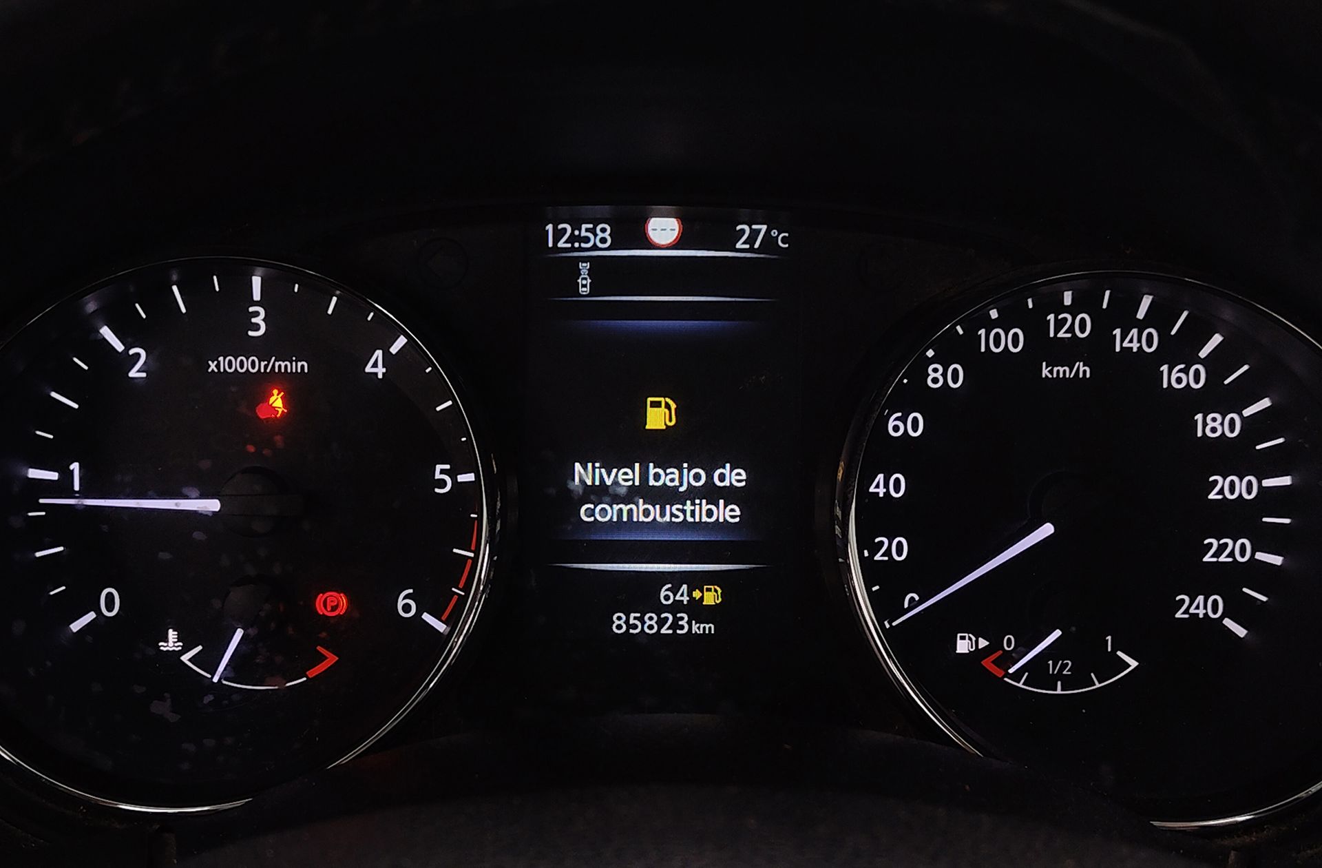 Nissan Qashqai dCi 110 N-Connecta 4x2 - foto 21