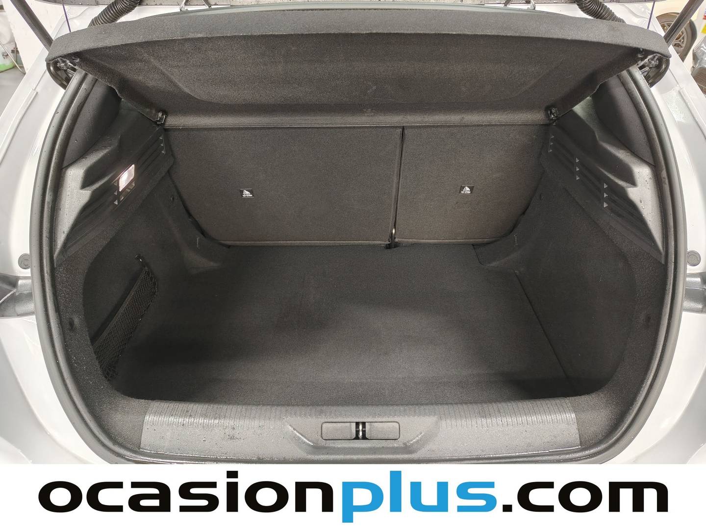 Foto Peugeot 308 Peugeot 308 PureTech 130 S&S Active Pack EAT8  (130 CV)