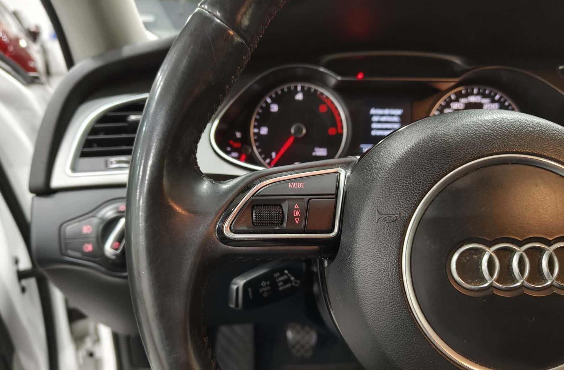 Audi A4 Allroad 2.0 TDI quattro - foto 27