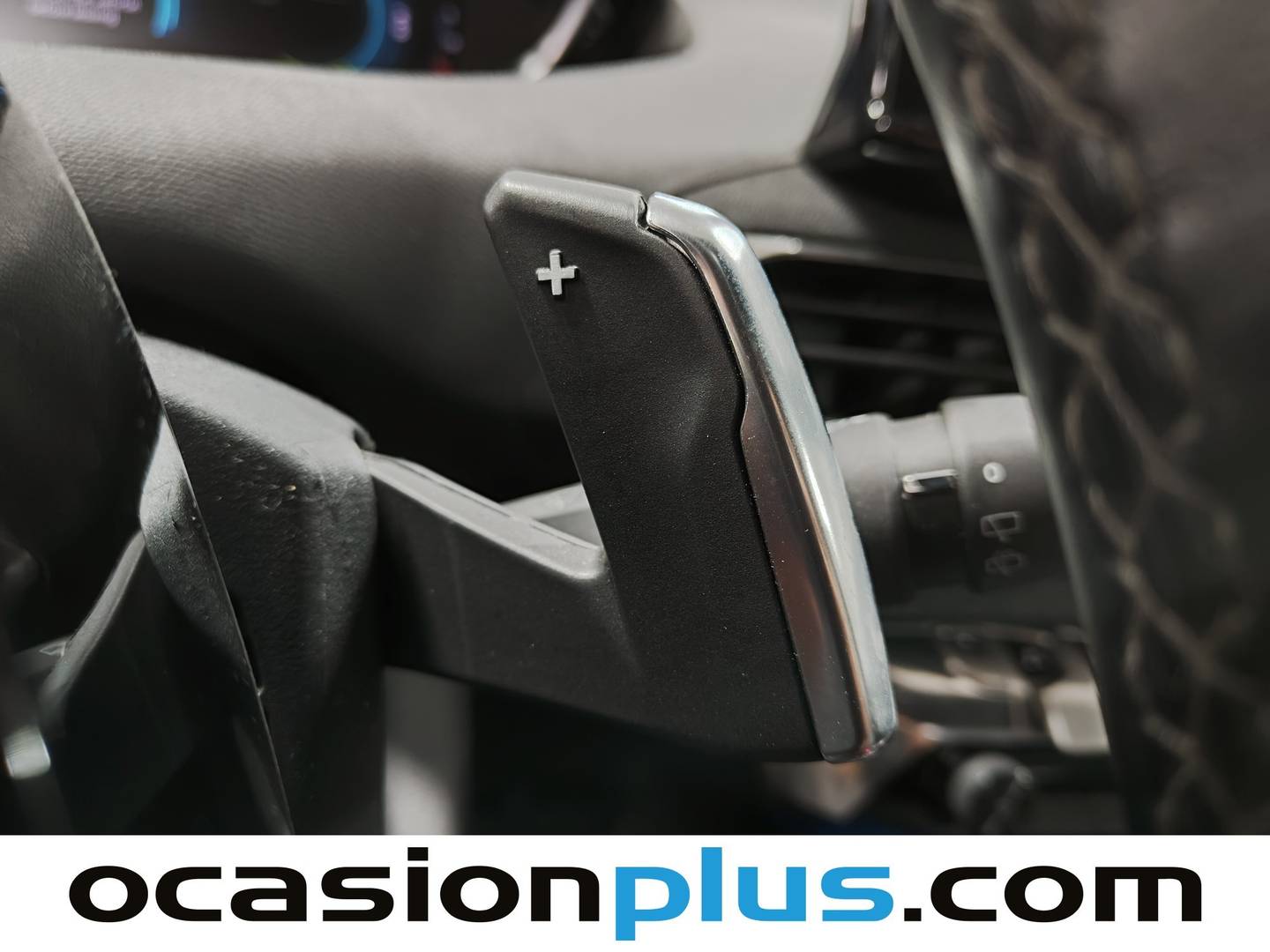 Foto Peugeot 3008 Hybrid Peugeot 3008 Hybrid 300 Allure Pack e-EAT8 (300 CV)