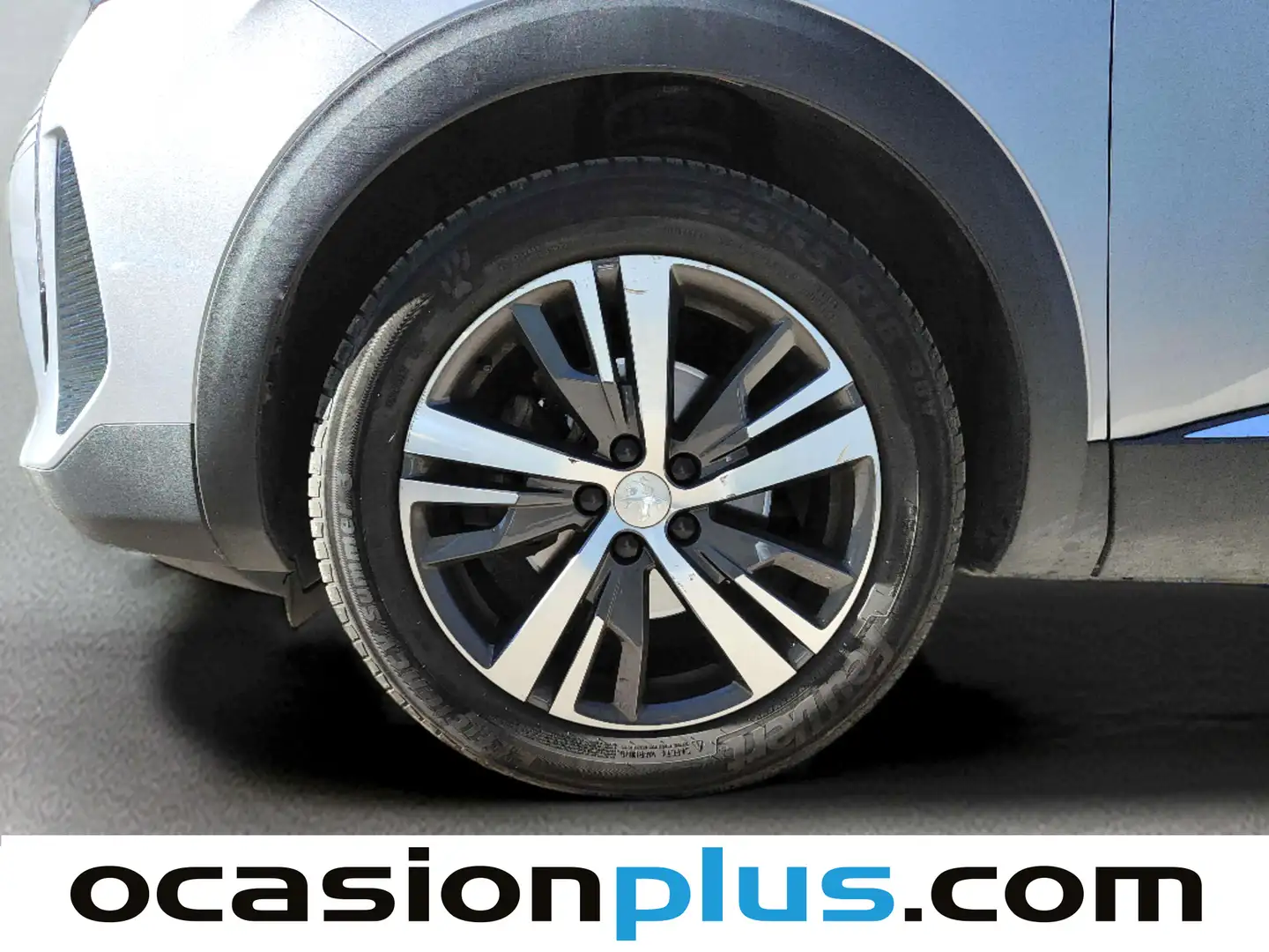 Foto Peugeot 5008 Peugeot 5008 PureTech 130 S&S Allure EAT8 (130 CV)