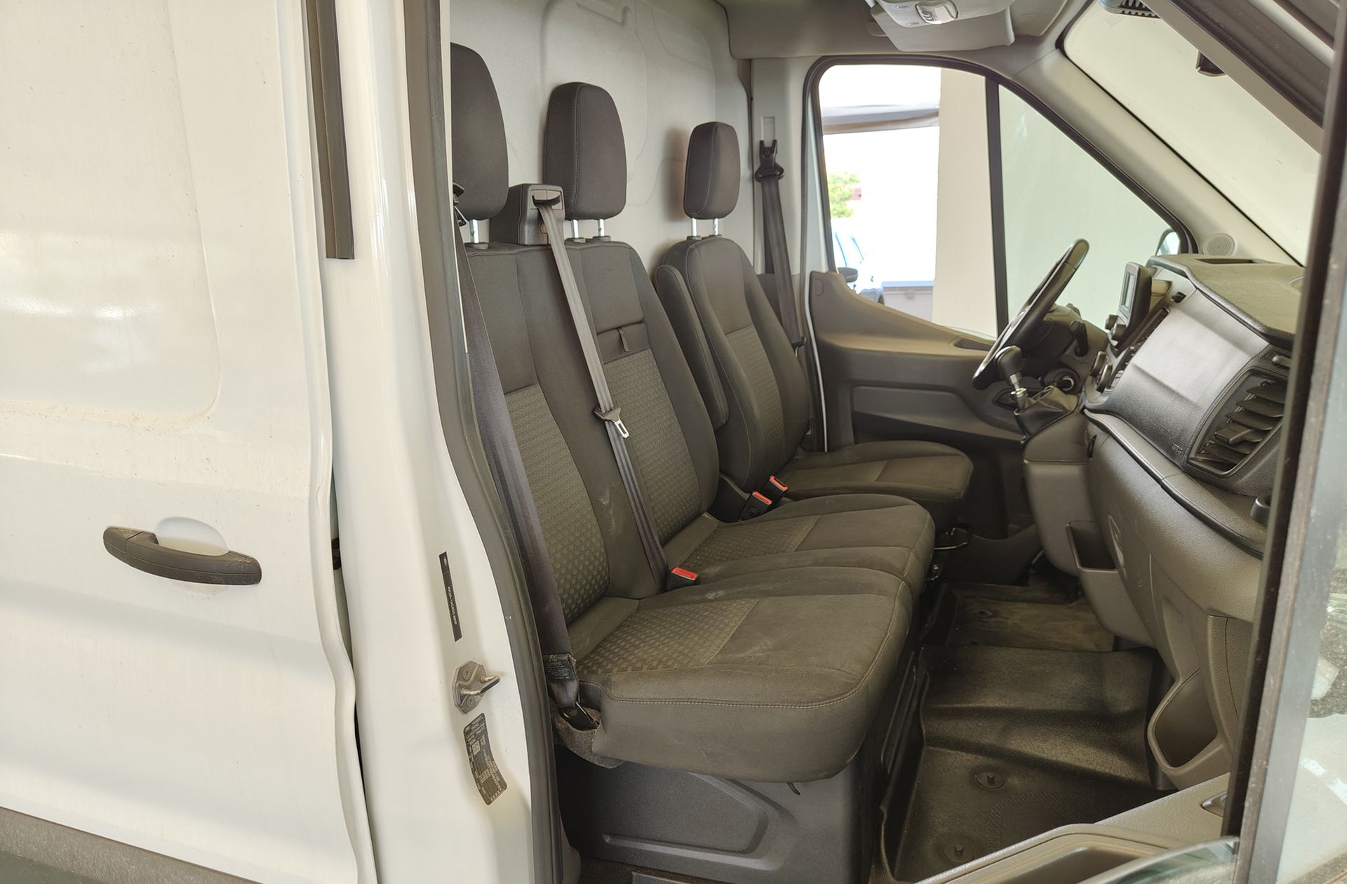 Ford Transit Furgon 350 MHEV L2H2 Trend RWD - foto 15