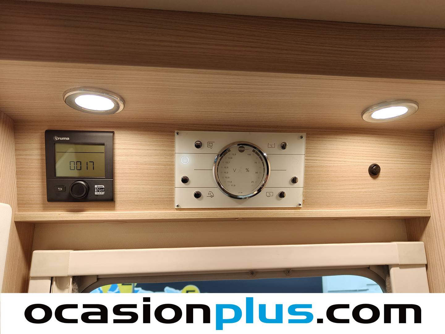 Foto Burstner BT5902 Burstner BT5902 BT5902 Travel Van T-590 (150 CV) 4 Plazas