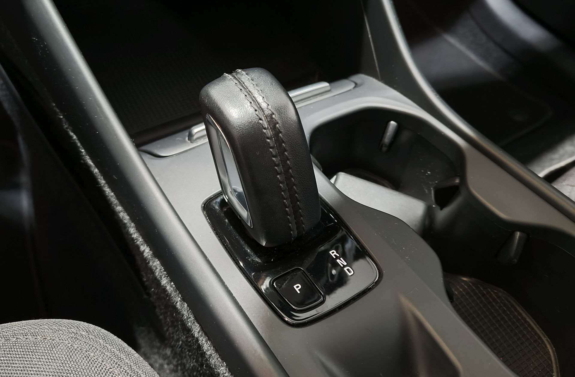 Volvo XC40 B4 G Momentum Pro AWD - foto 5