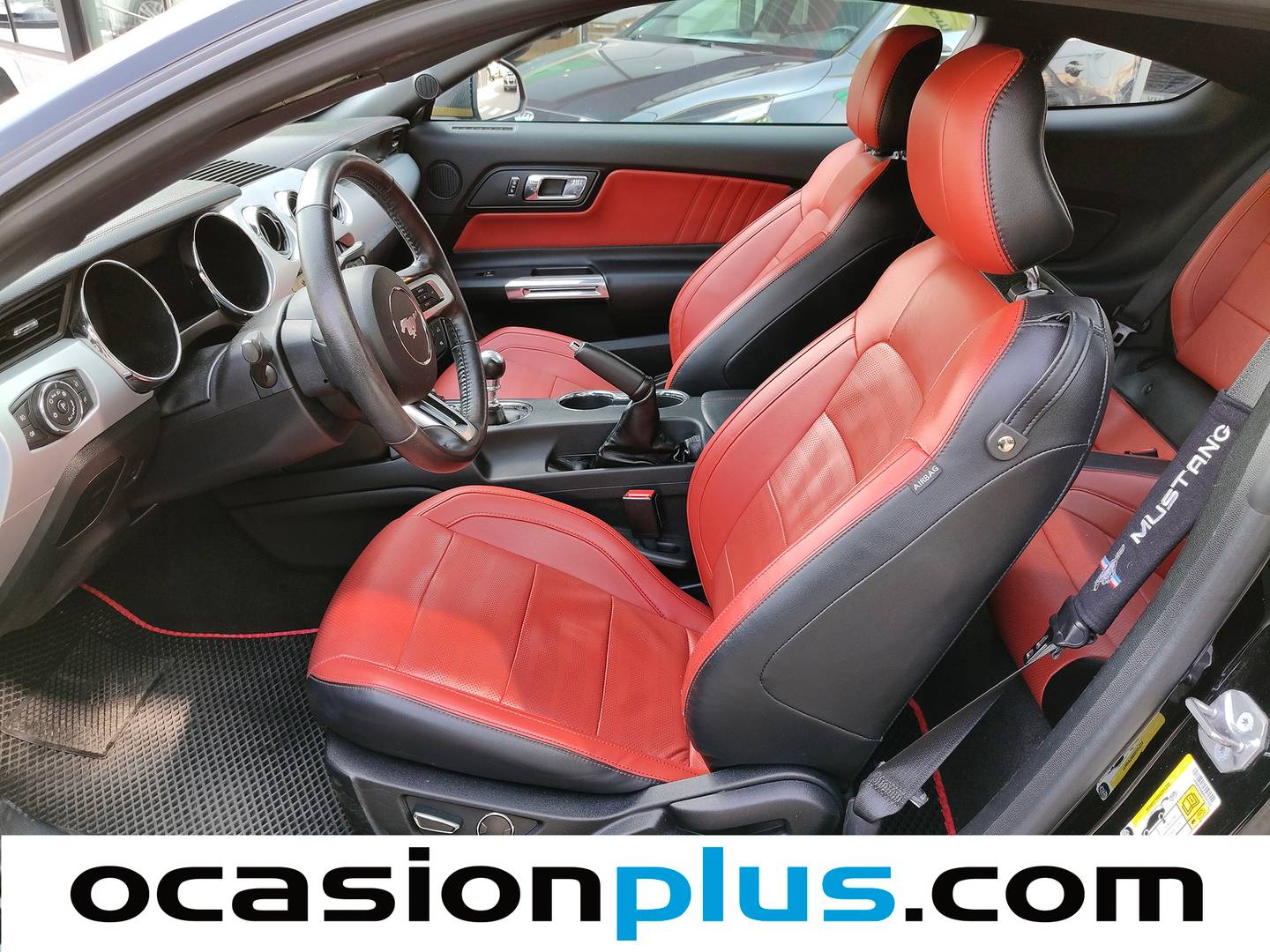 Foto asientos delanteros Ford Mustang Ford Mustang 2.3 EcoBoost Mustang (Fastback) (314 CV)